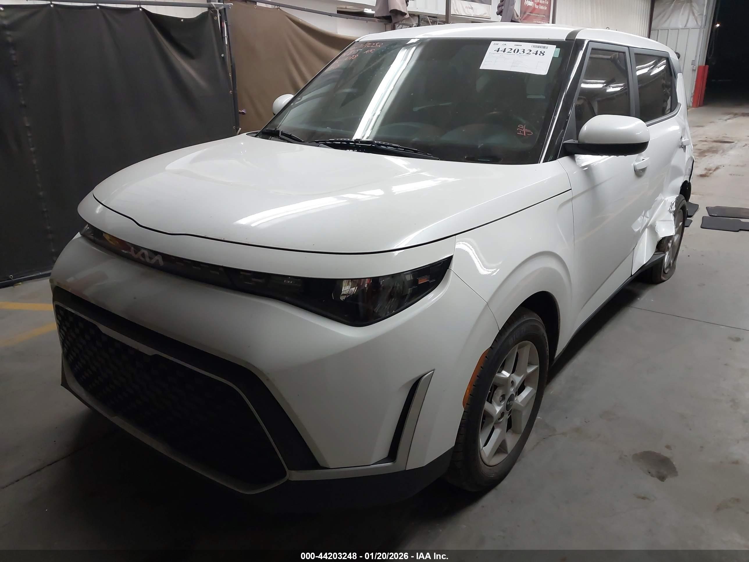 KIA SOUL image 2