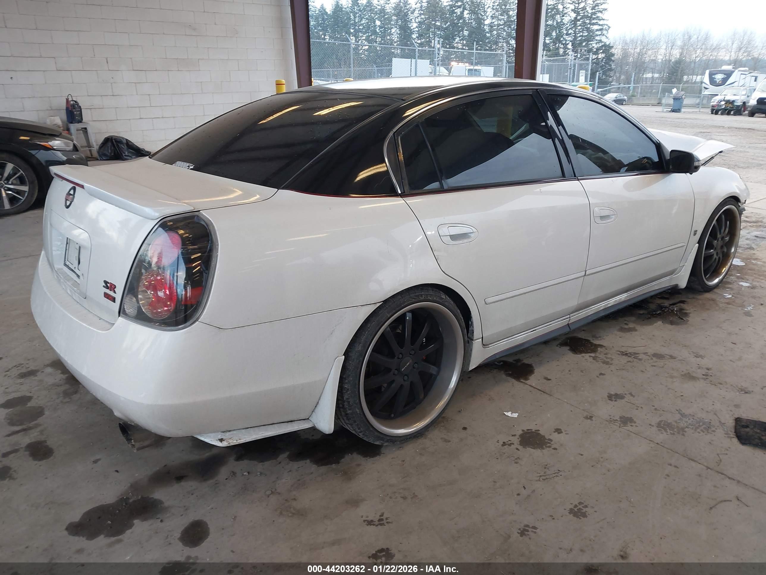 NISSAN ALTIMA image 4