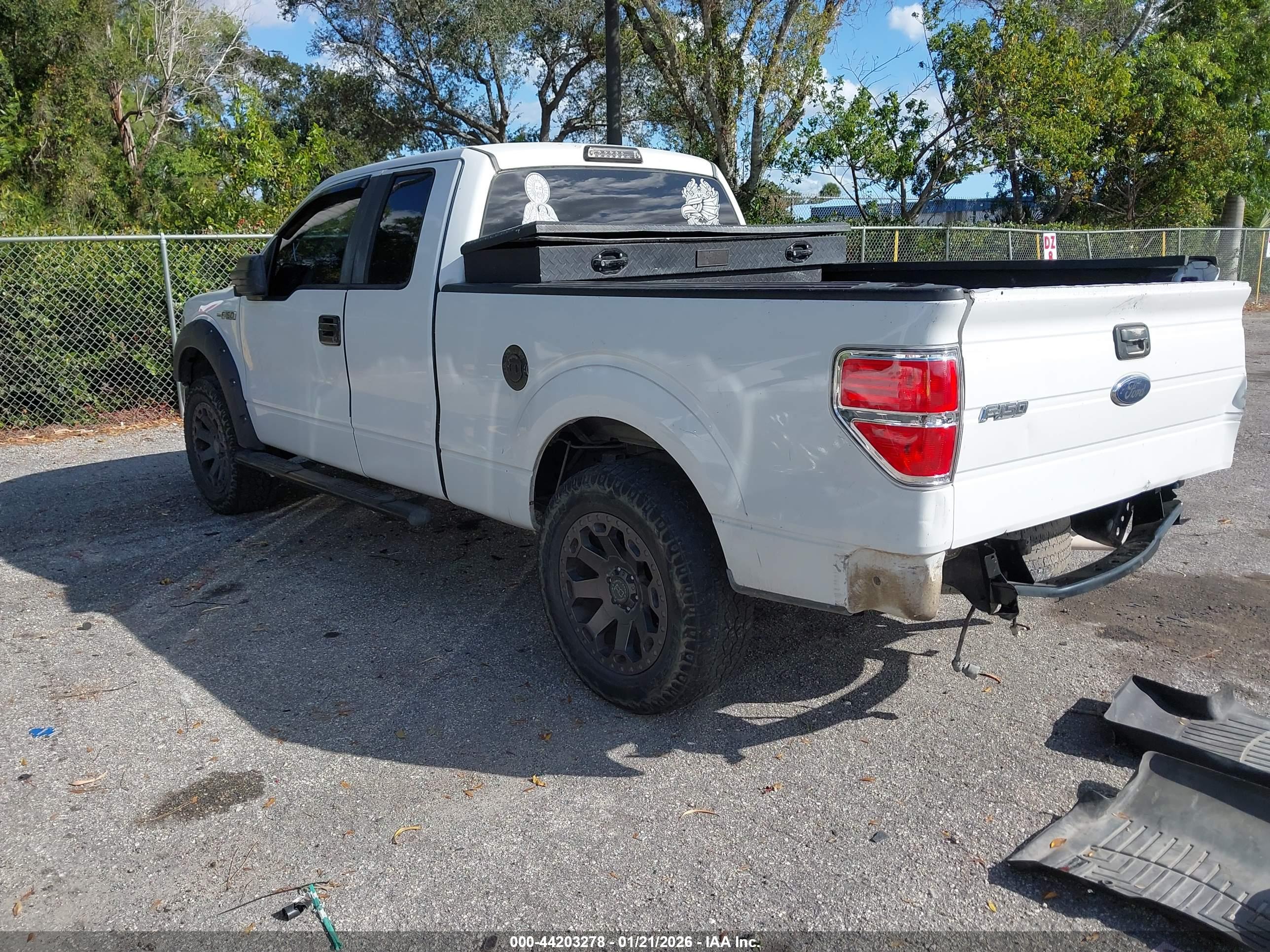 FORD F-150 image 3
