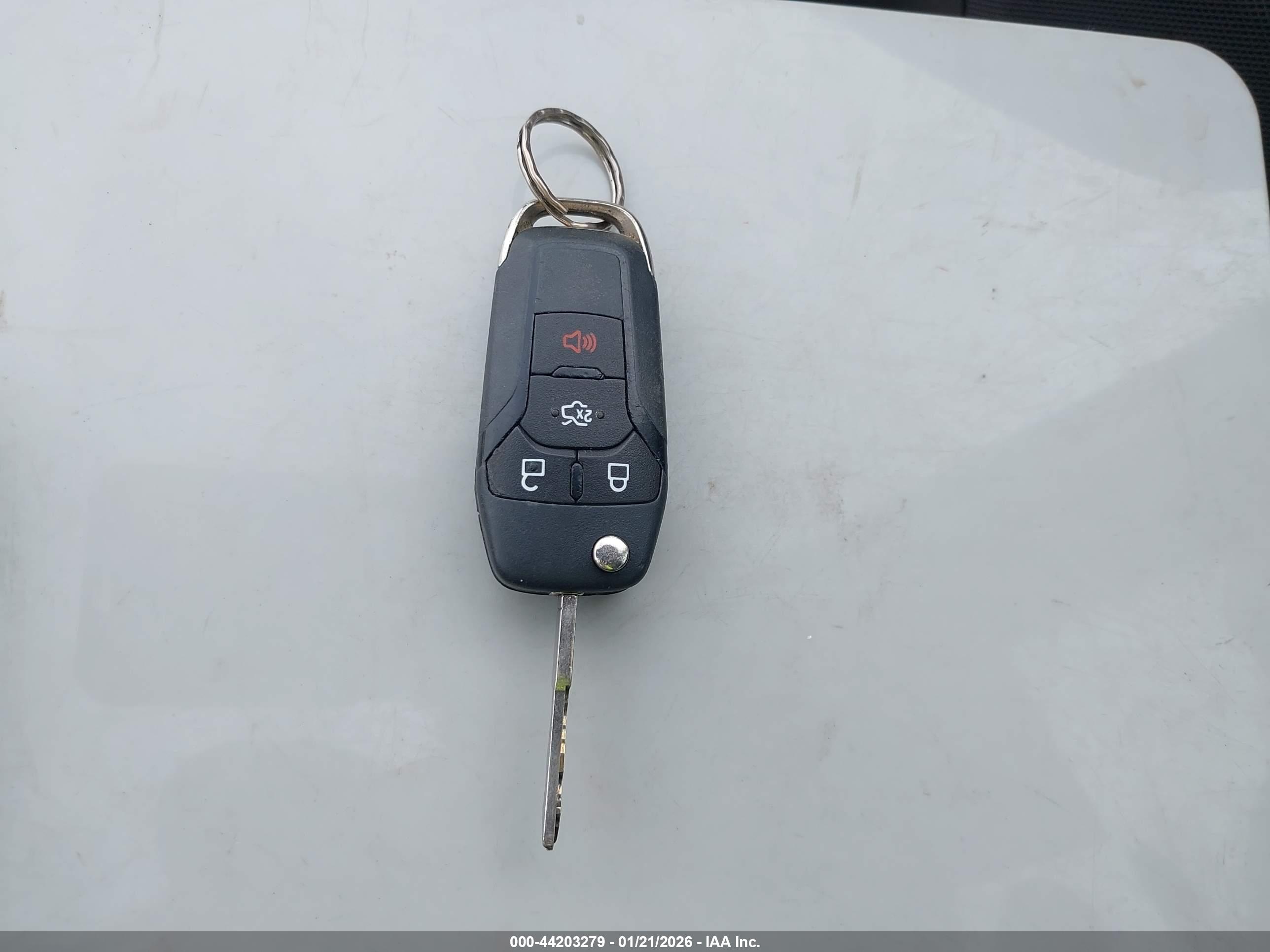 FORD FUSION image 11