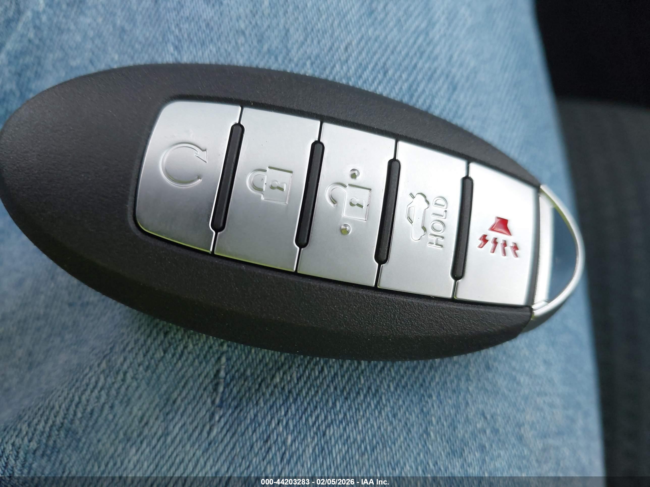 NISSAN ALTIMA image 11