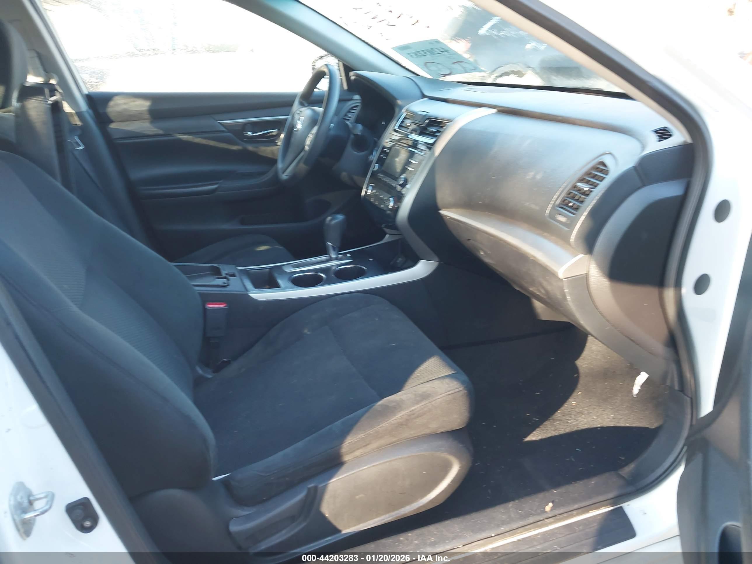 NISSAN ALTIMA image 5