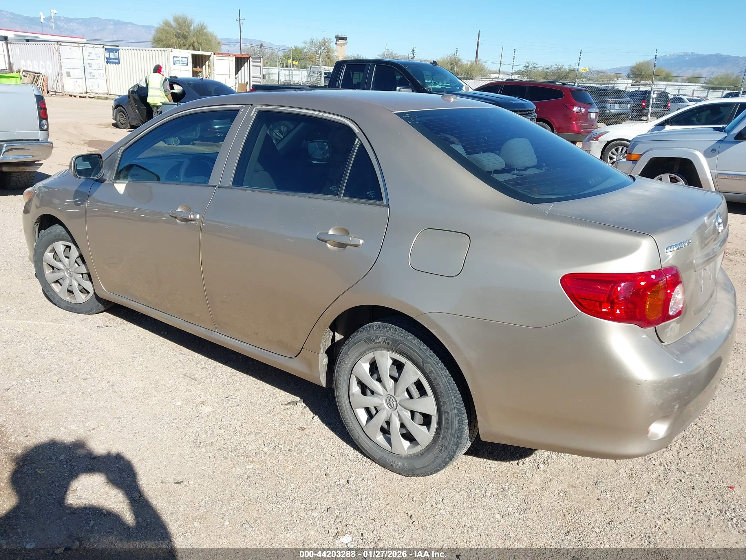 TOYOTA COROLLA image 3