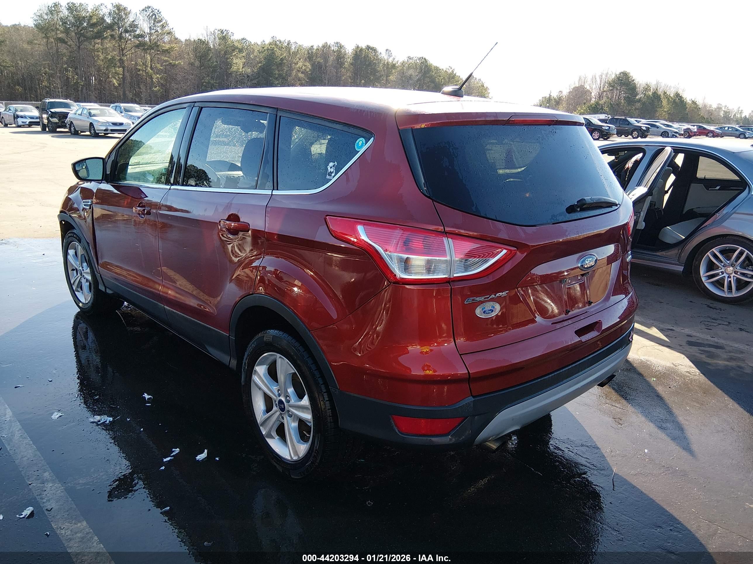 FORD ESCAPE image 3