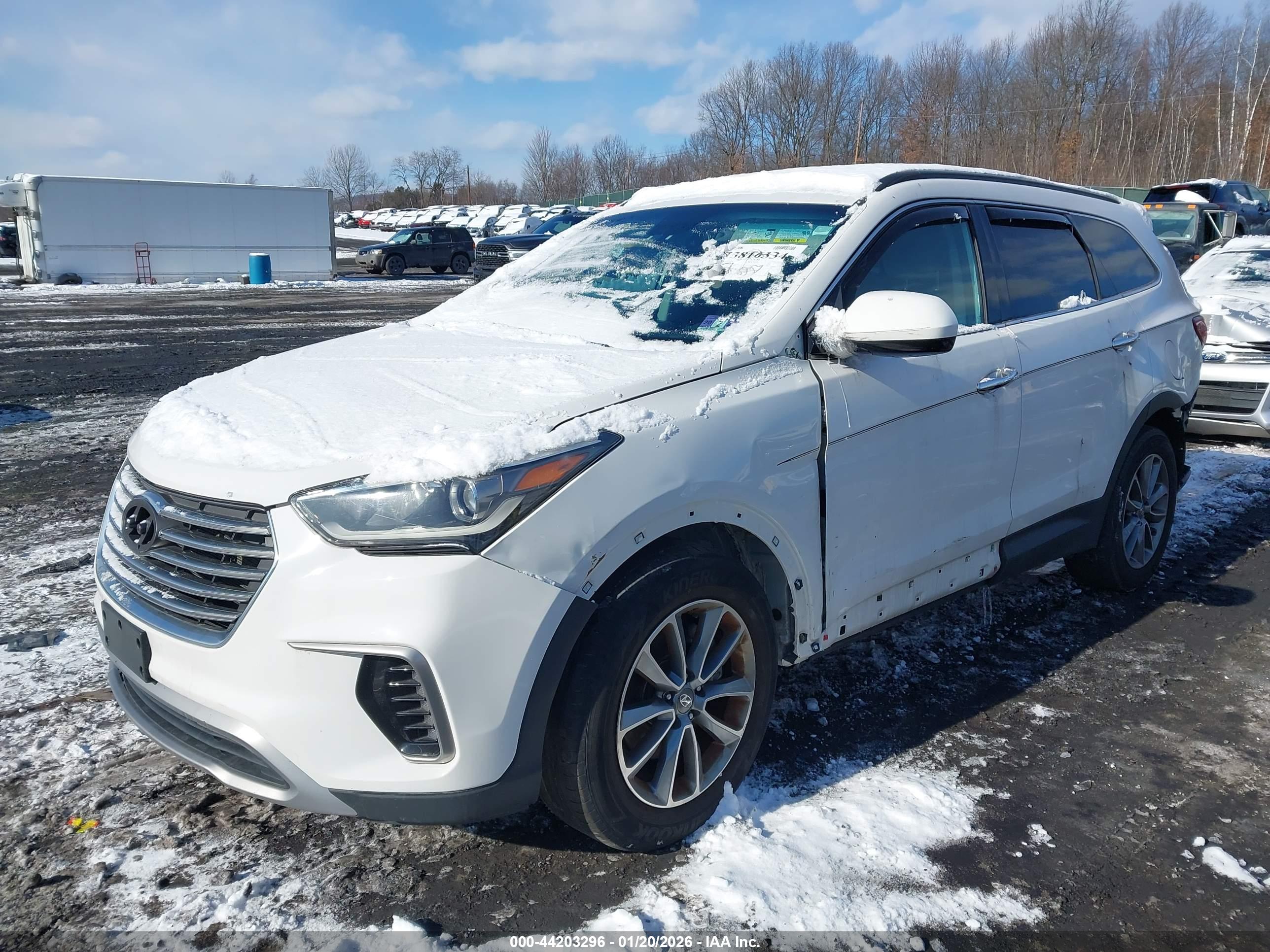 HYUNDAI SANTA image 2