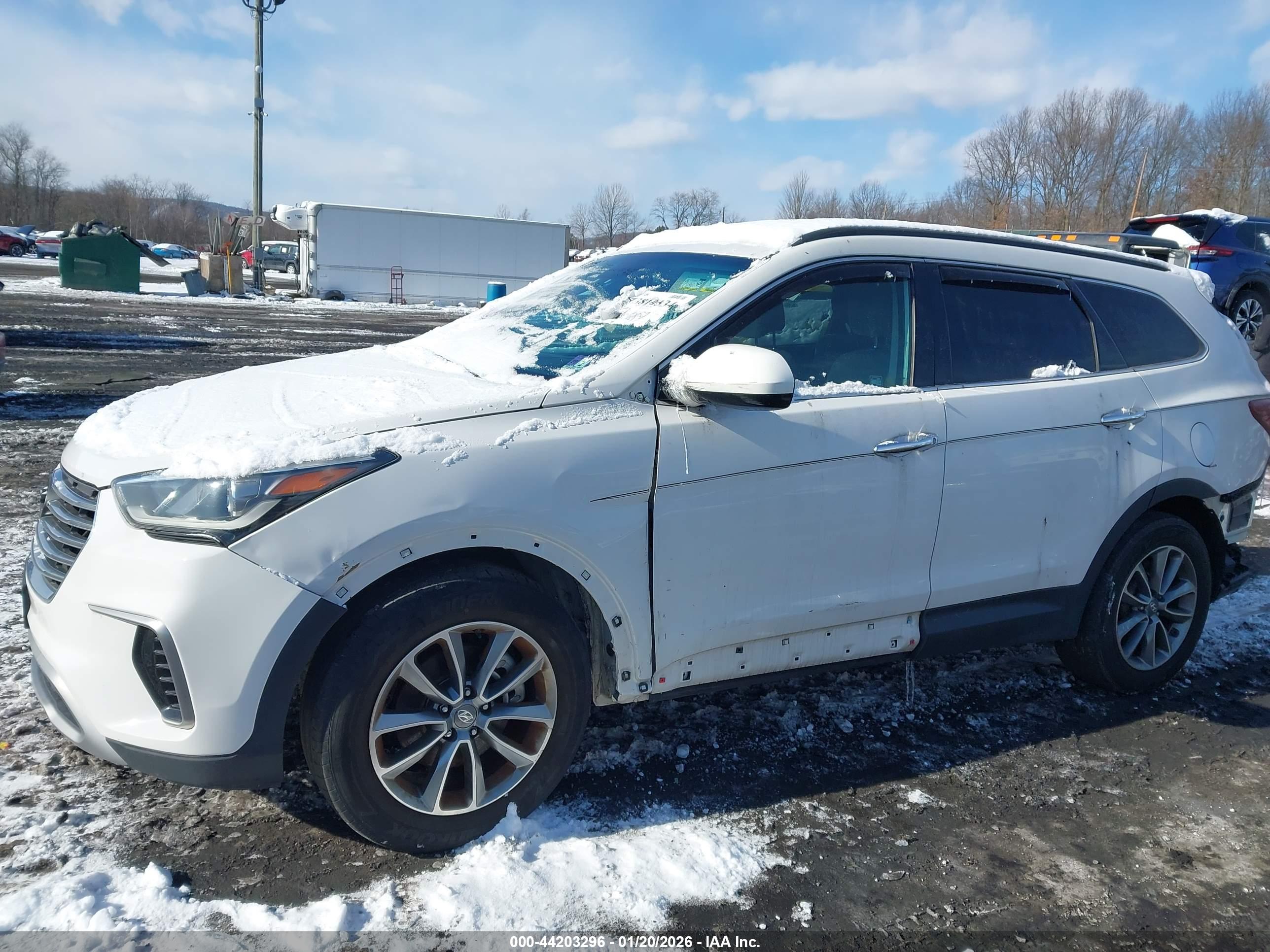 HYUNDAI SANTA image 6