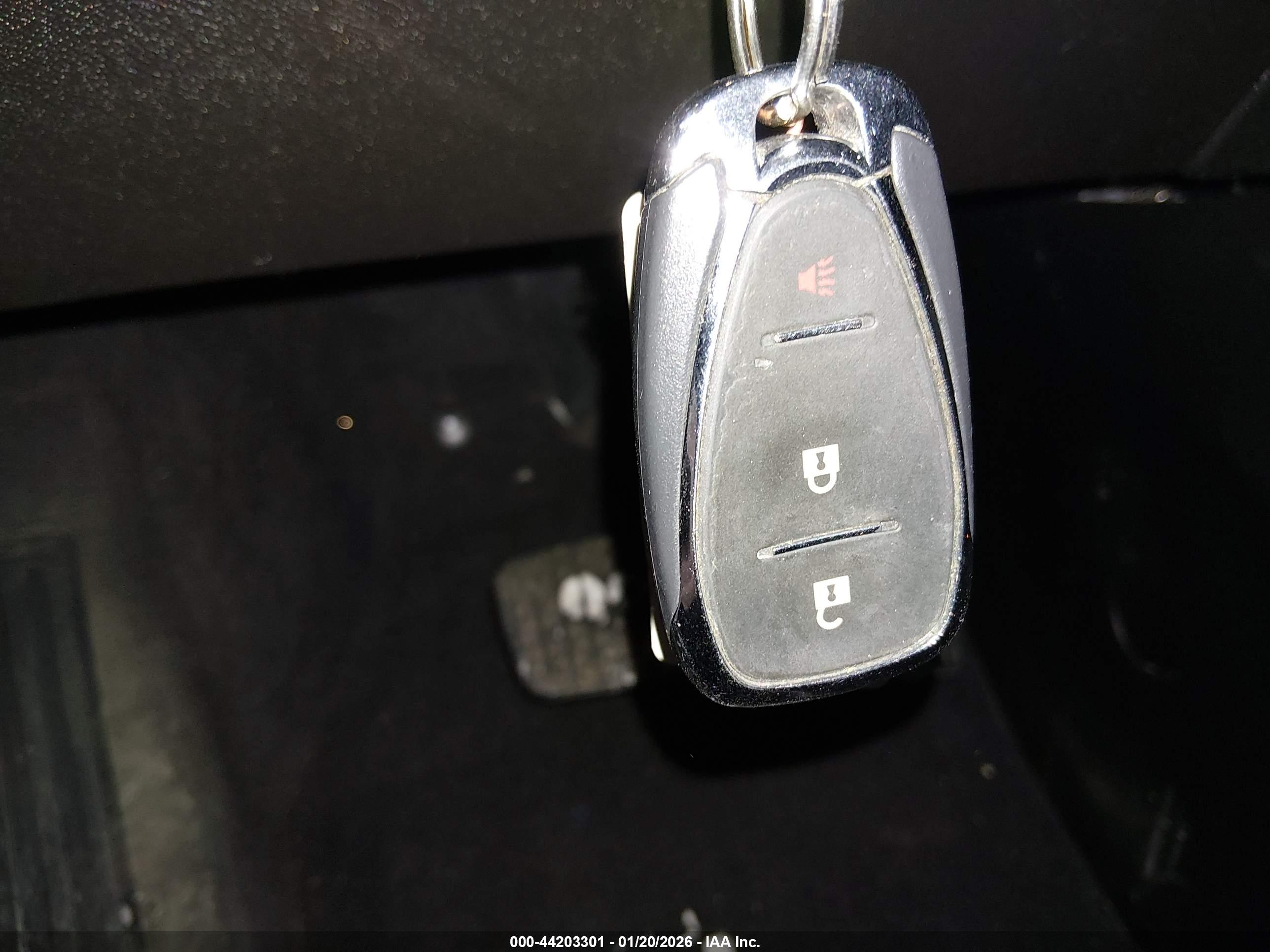 CHEVROLET EQUINOX image 11