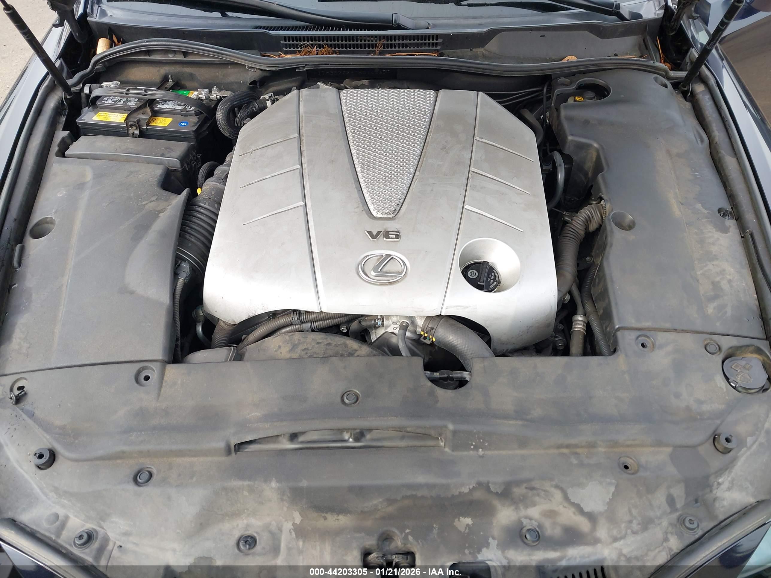 LEXUS IS image 10