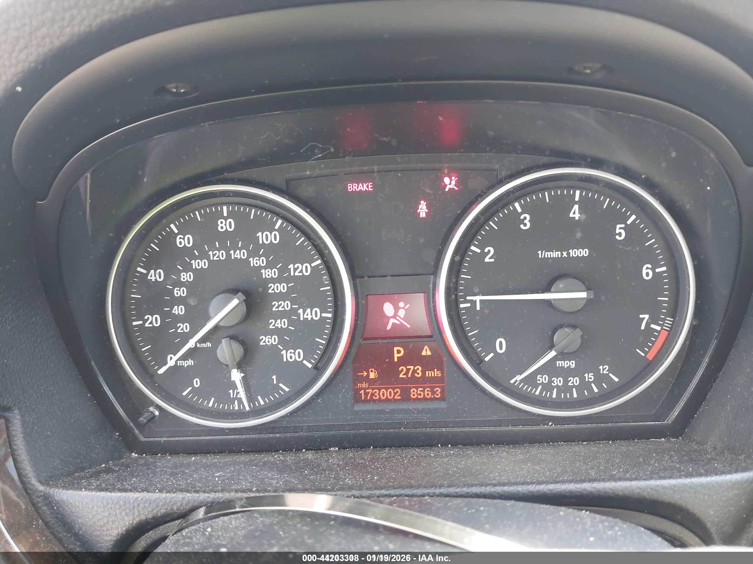 BMW 328I image 7