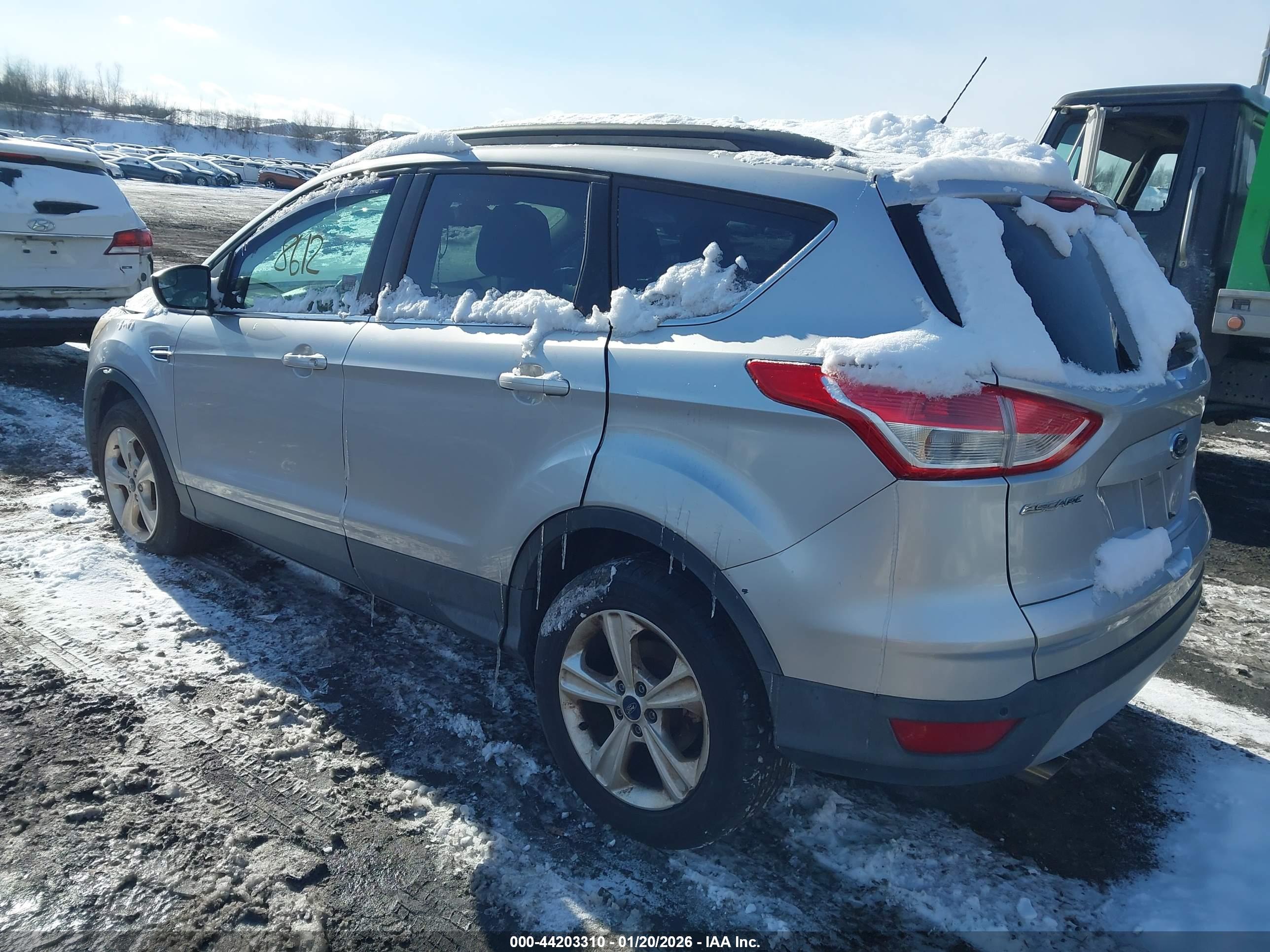 FORD ESCAPE image 3