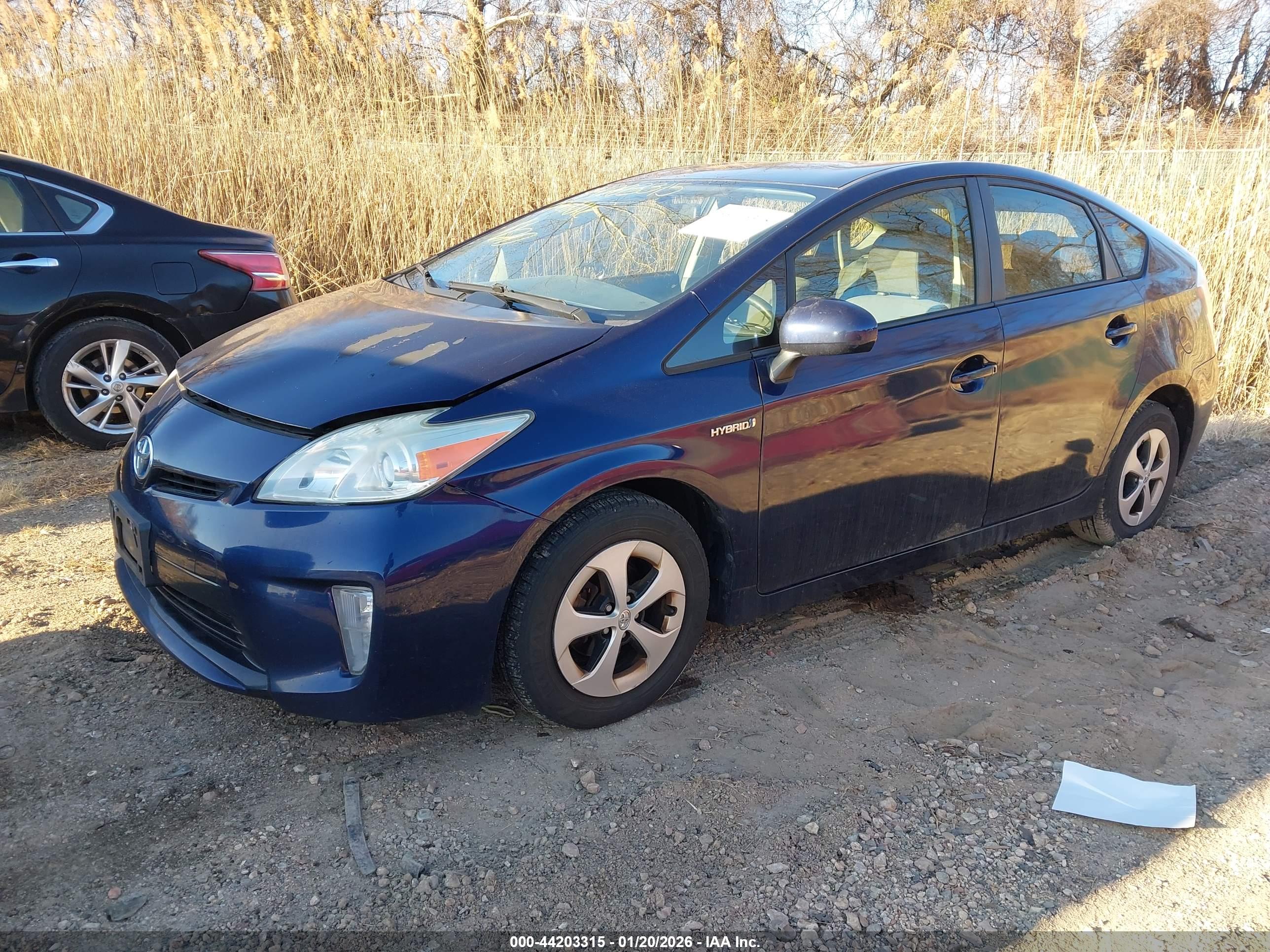 TOYOTA PRIUS image 2