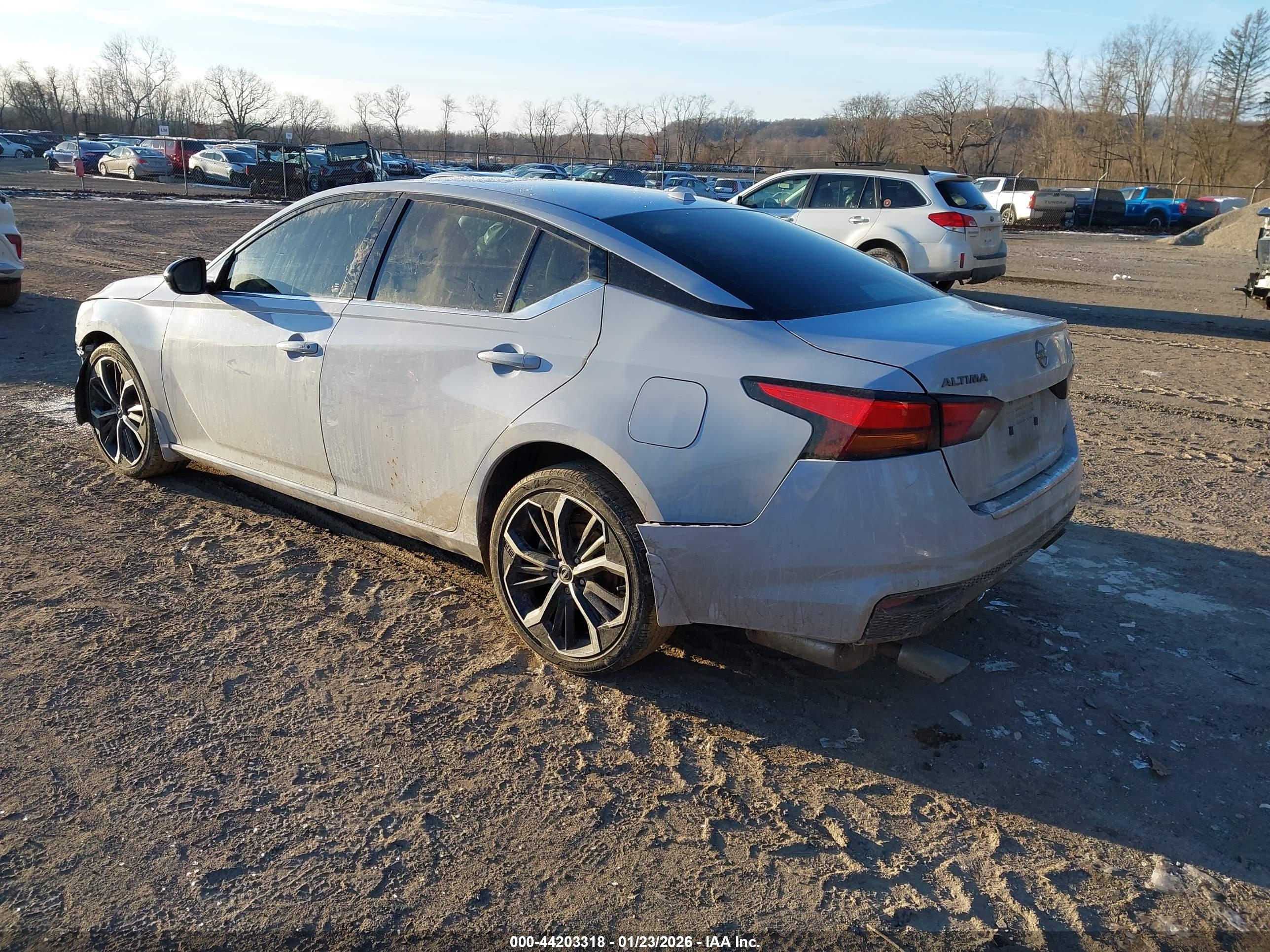 NISSAN ALTIMA image 3