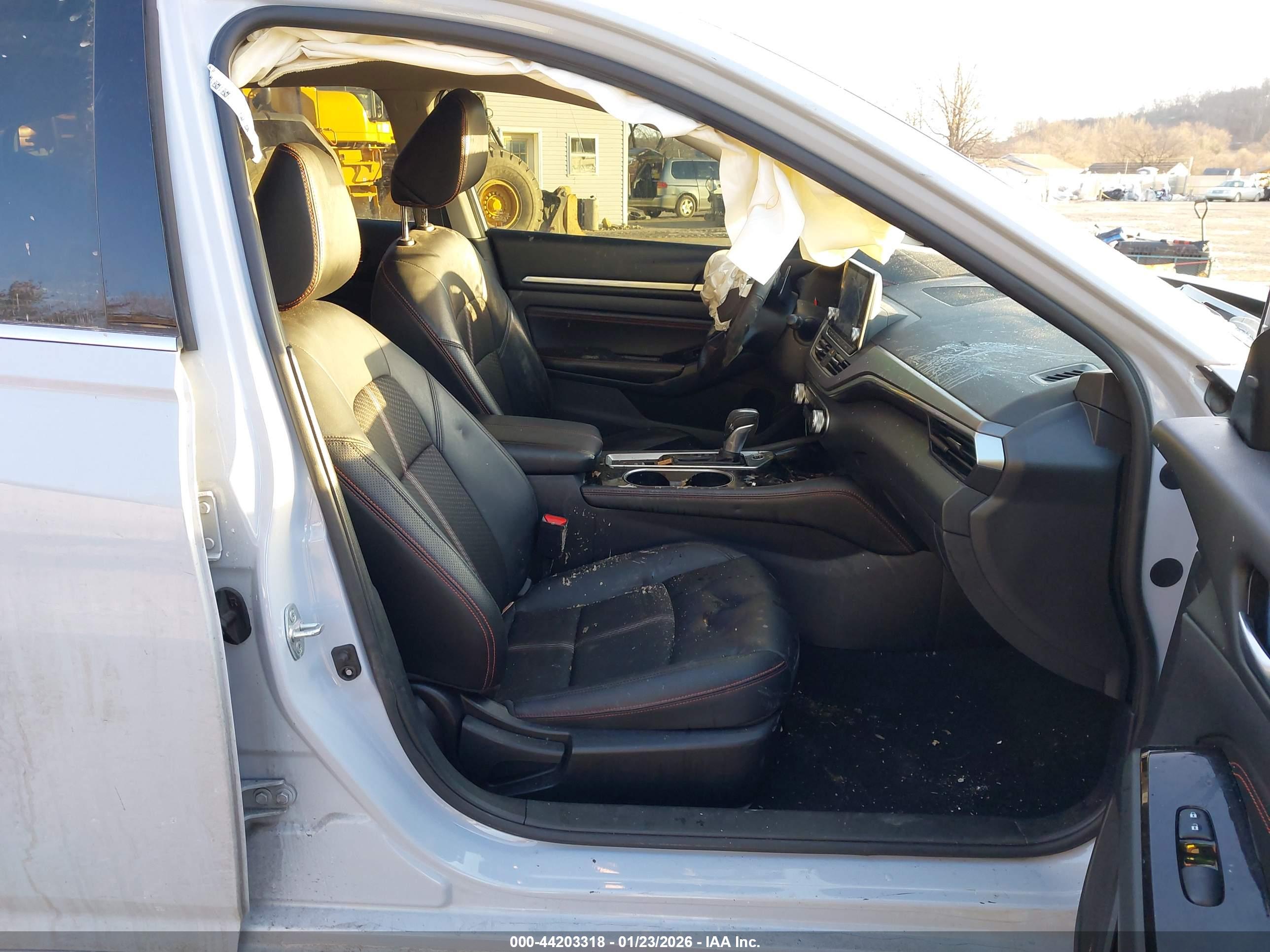 NISSAN ALTIMA image 5