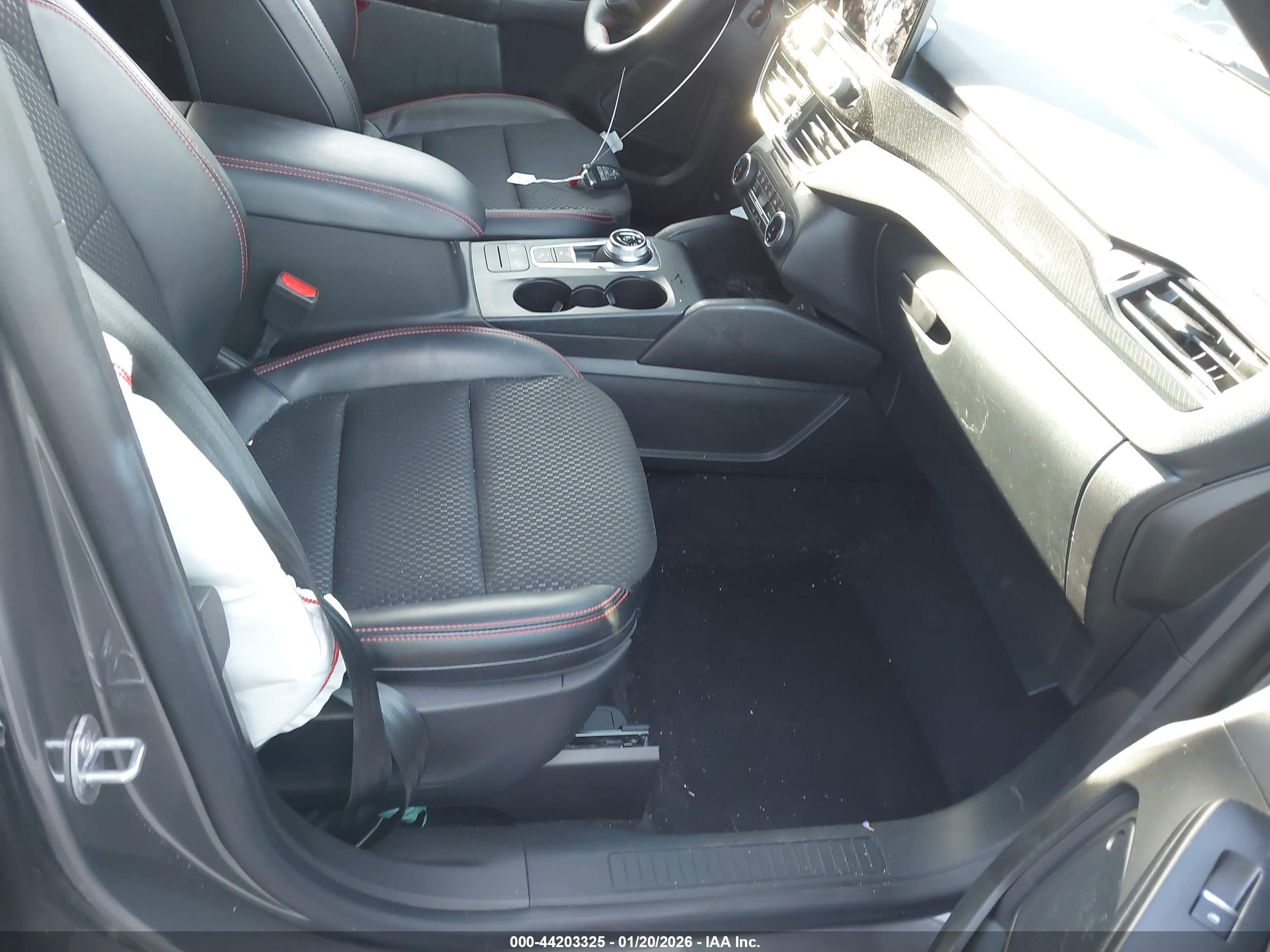 FORD ESCAPE image 5