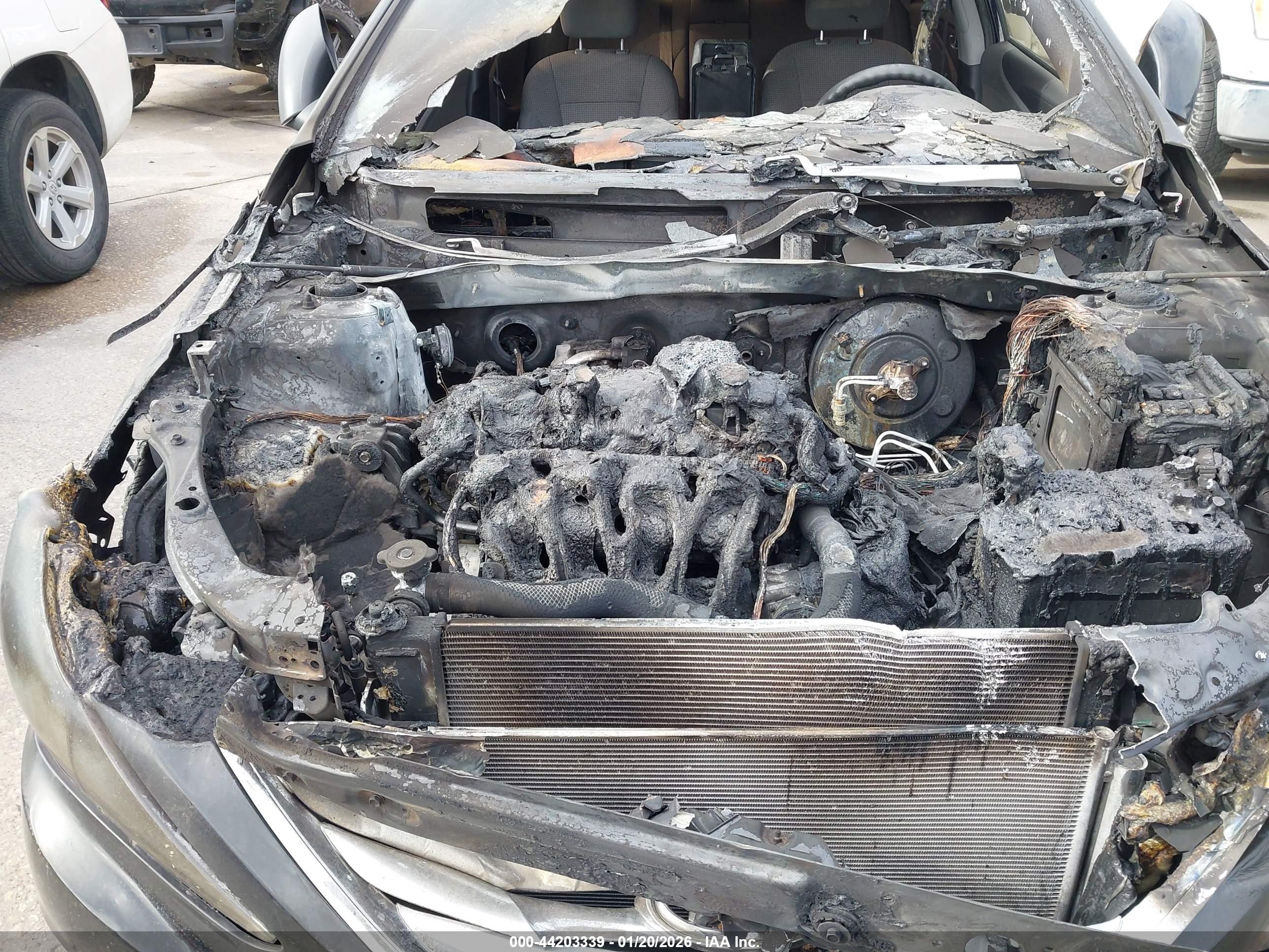 HYUNDAI SONATA image 10