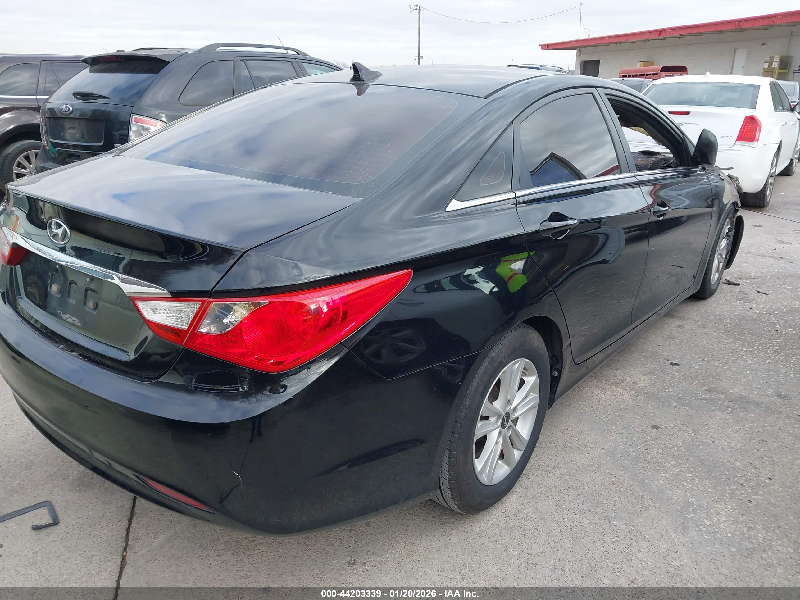 HYUNDAI SONATA image 4
