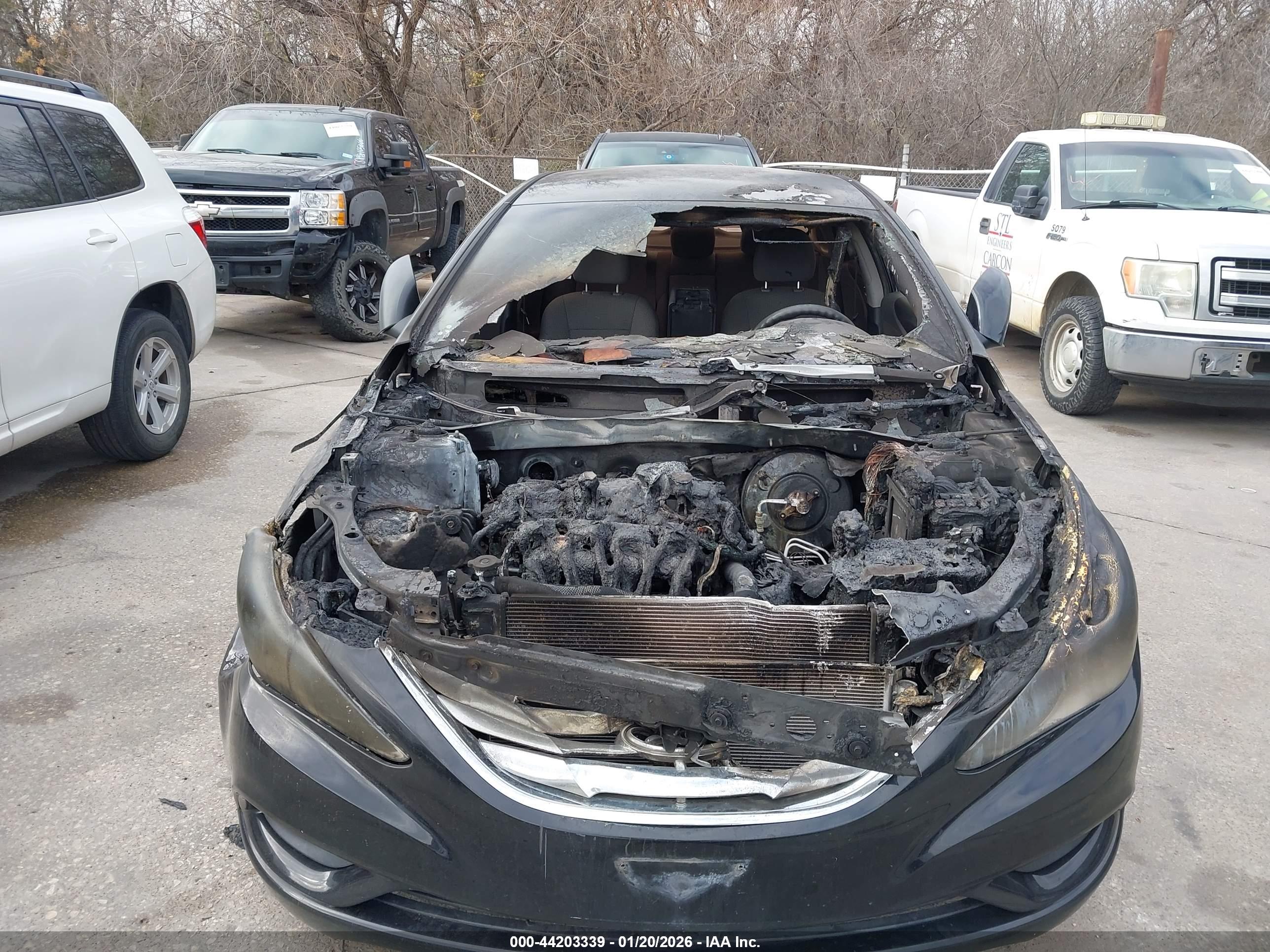 HYUNDAI SONATA image 6