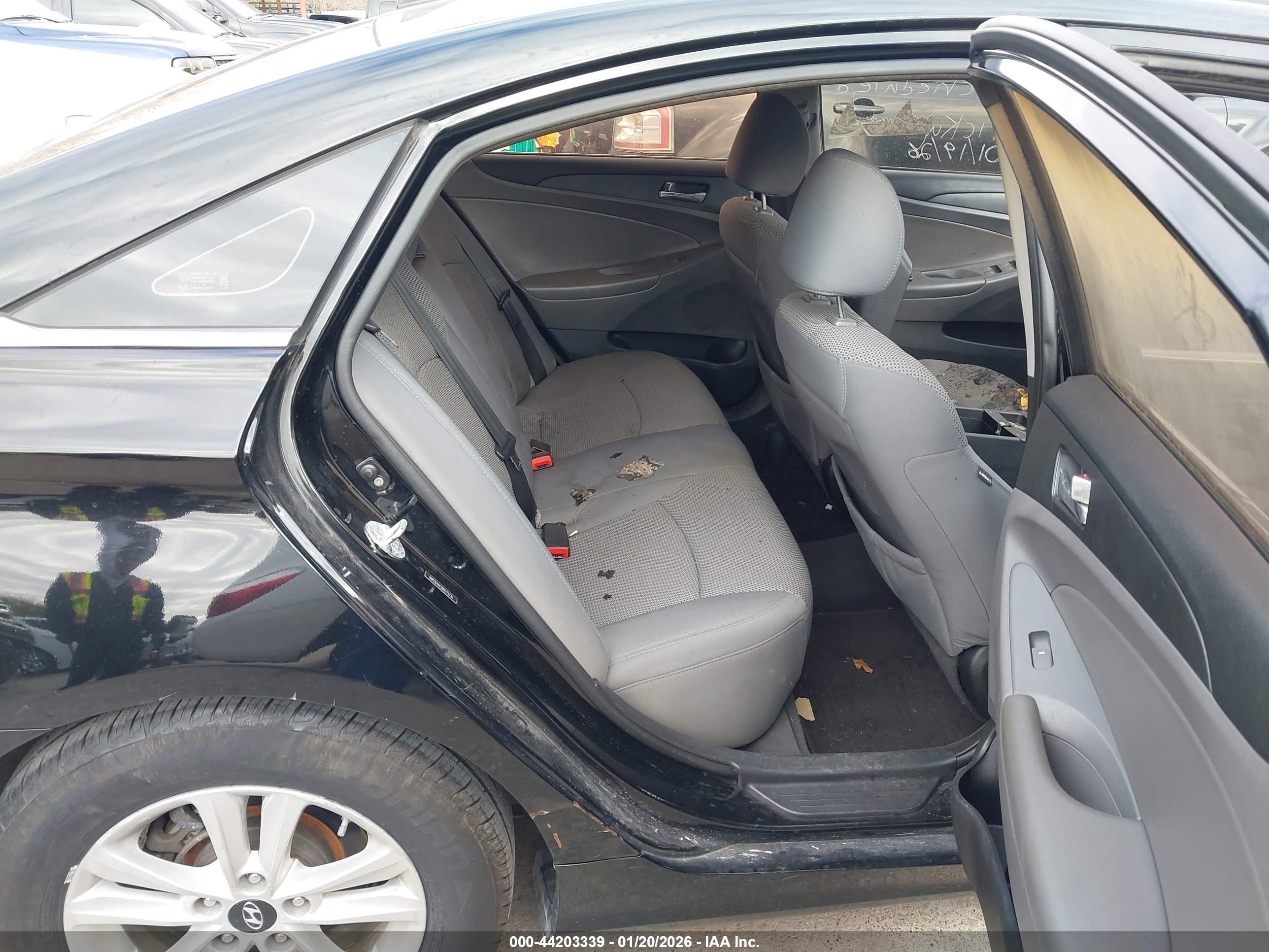 HYUNDAI SONATA image 8
