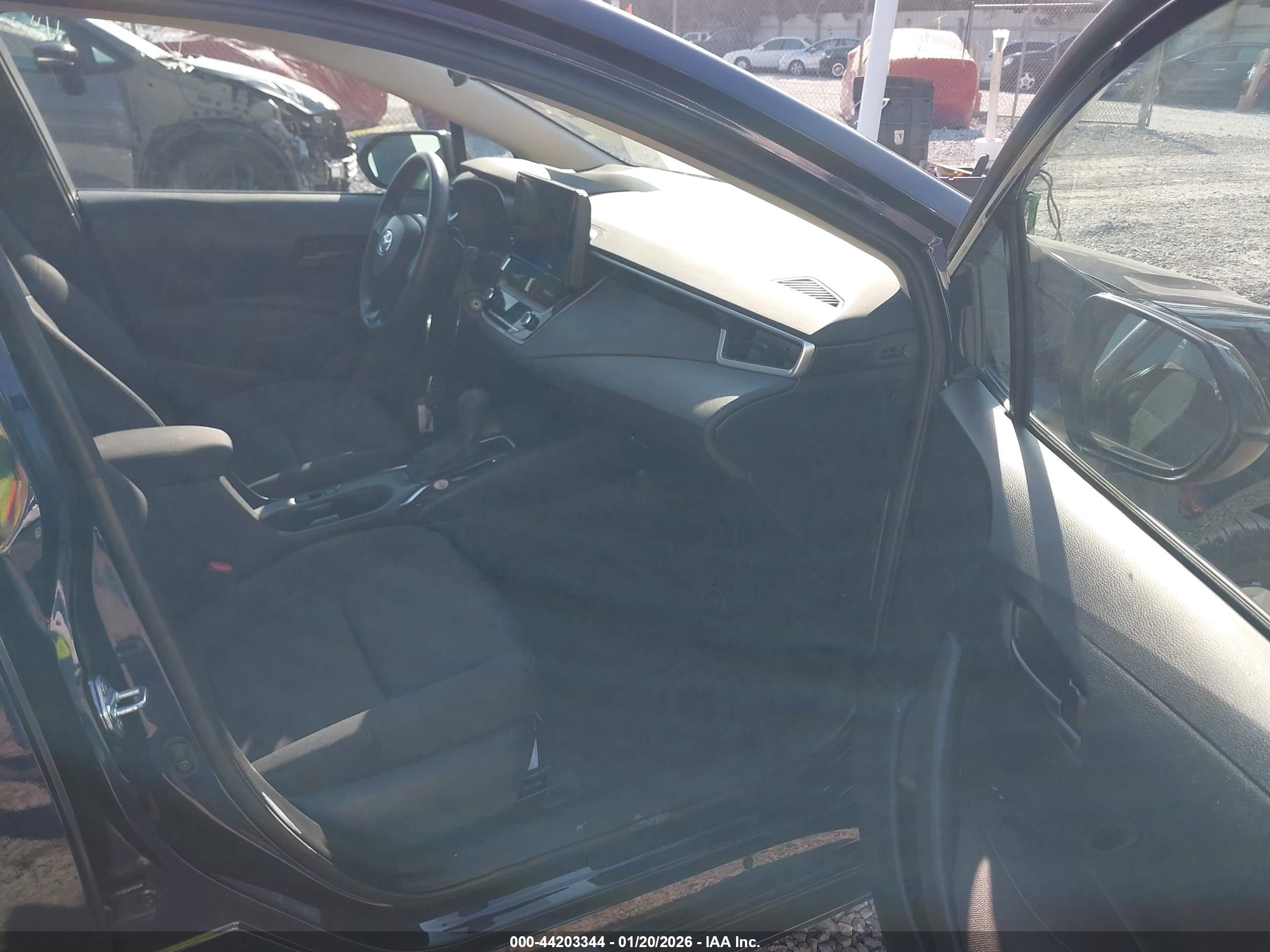 TOYOTA COROLLA image 5