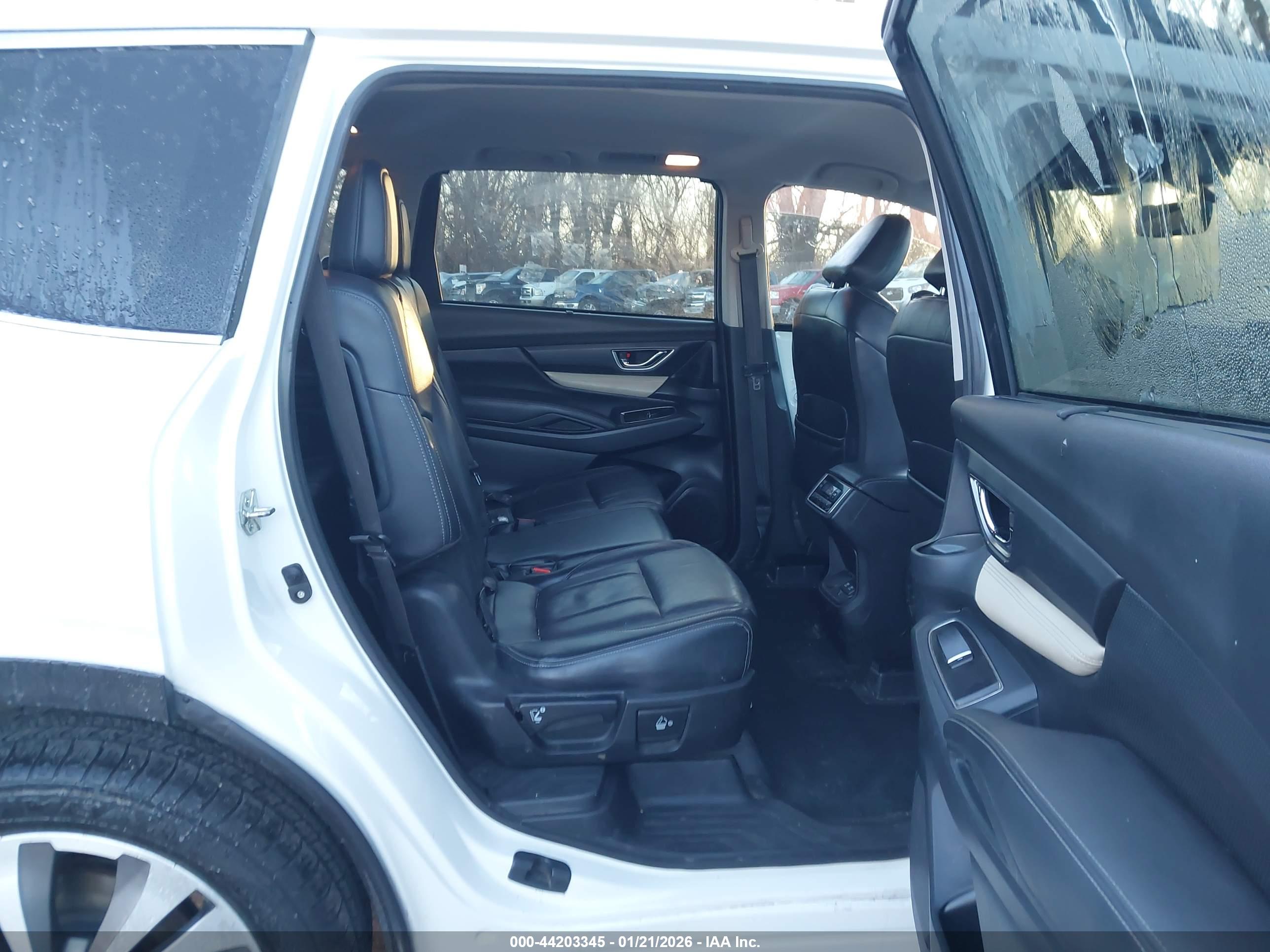 SUBARU ASCENT image 8