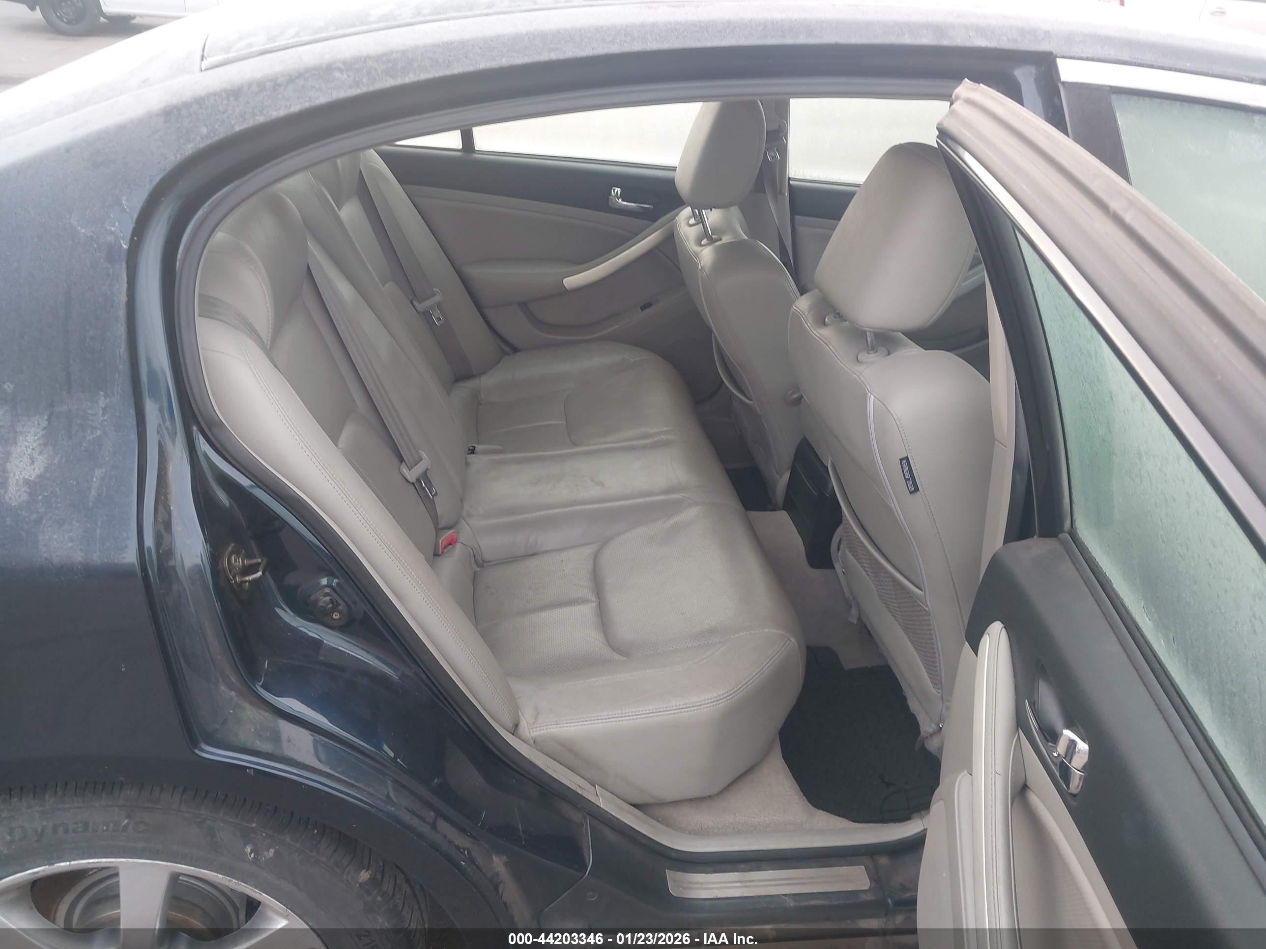 INFINITI G35 image 8