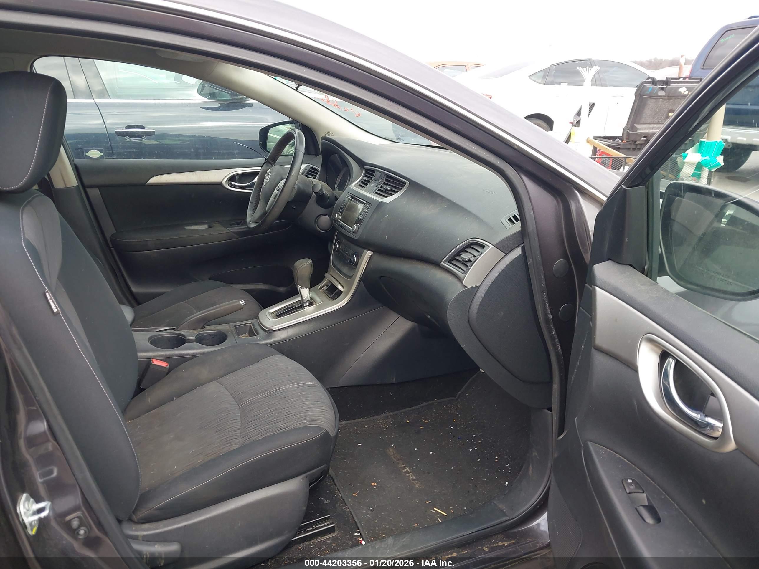 NISSAN SENTRA image 5