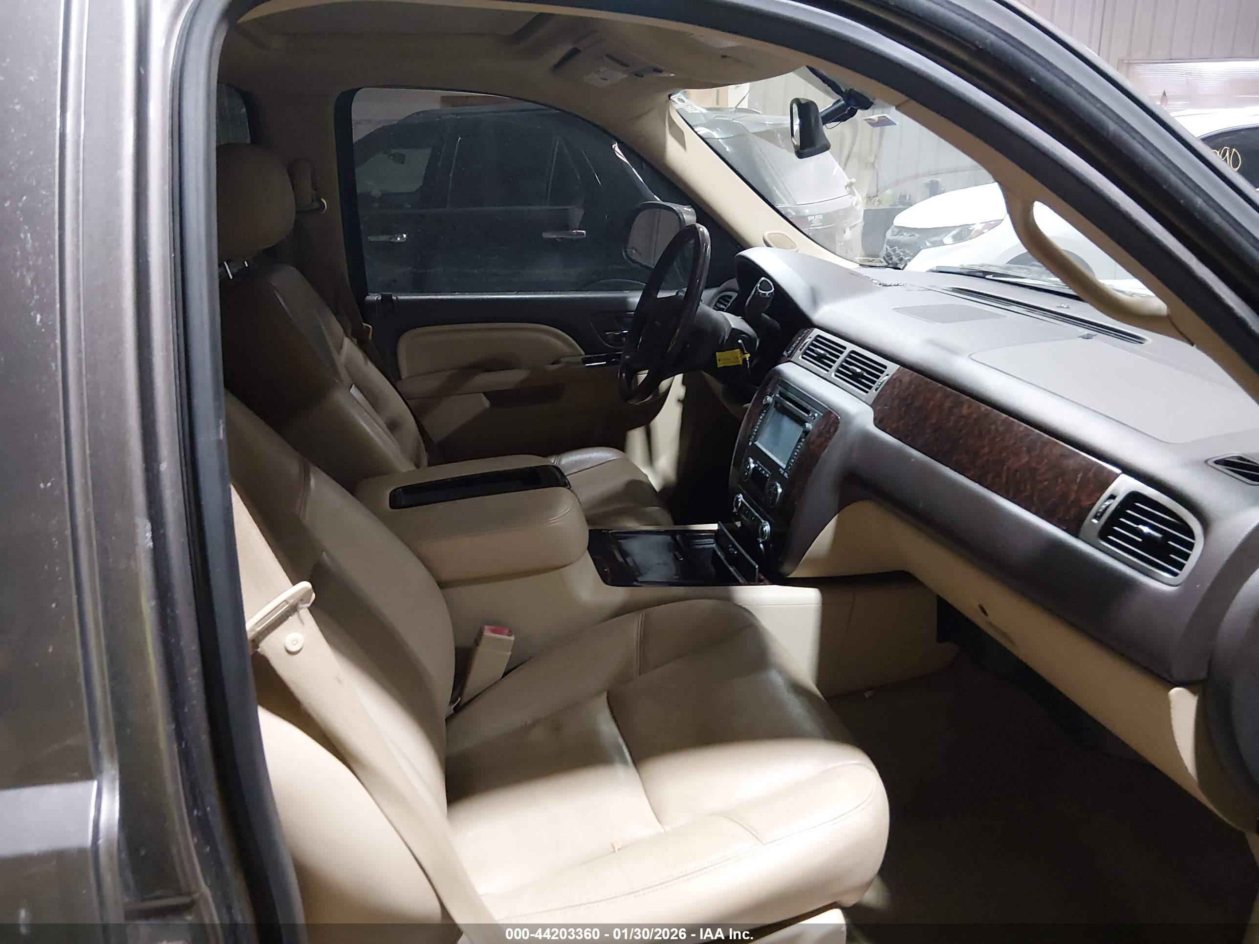 GMC YUKON image 5