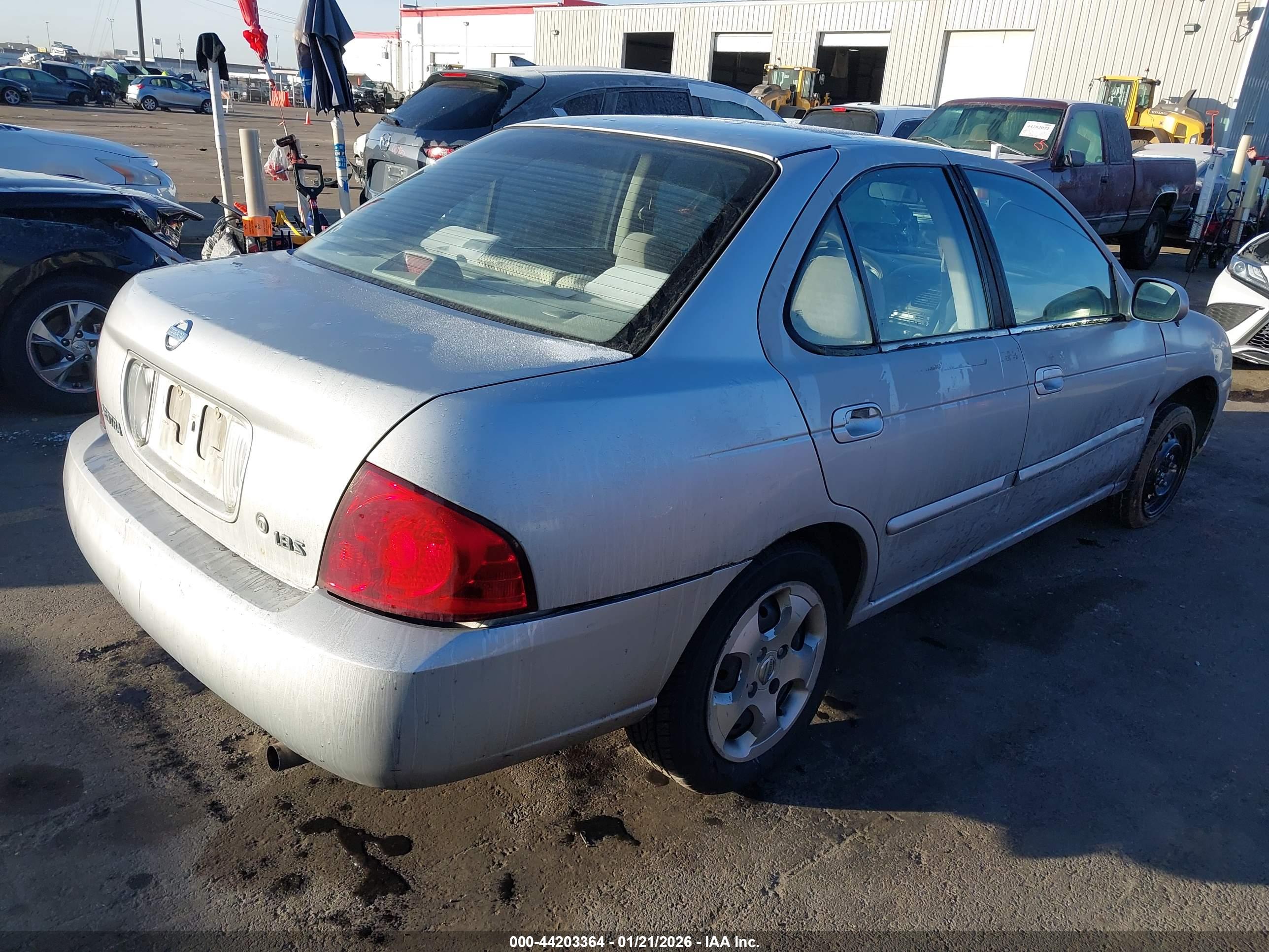 NISSAN SENTRA image 4