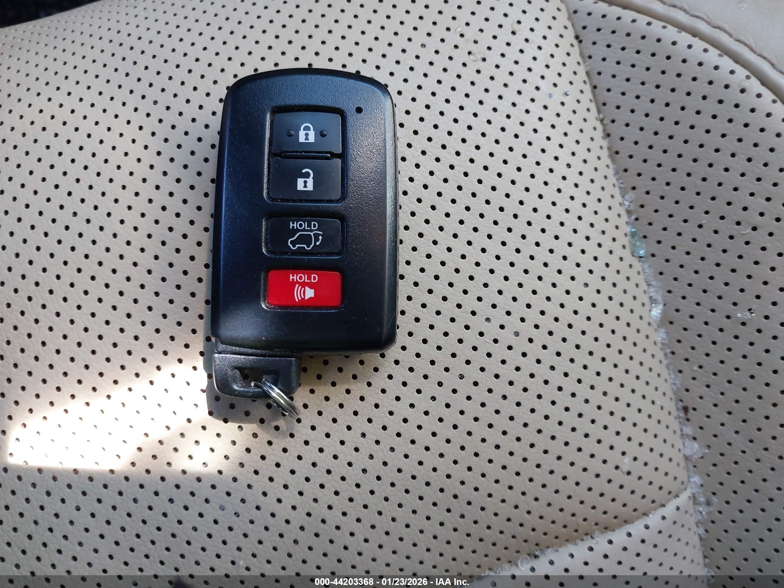 TOYOTA HIGHLANDER image 11