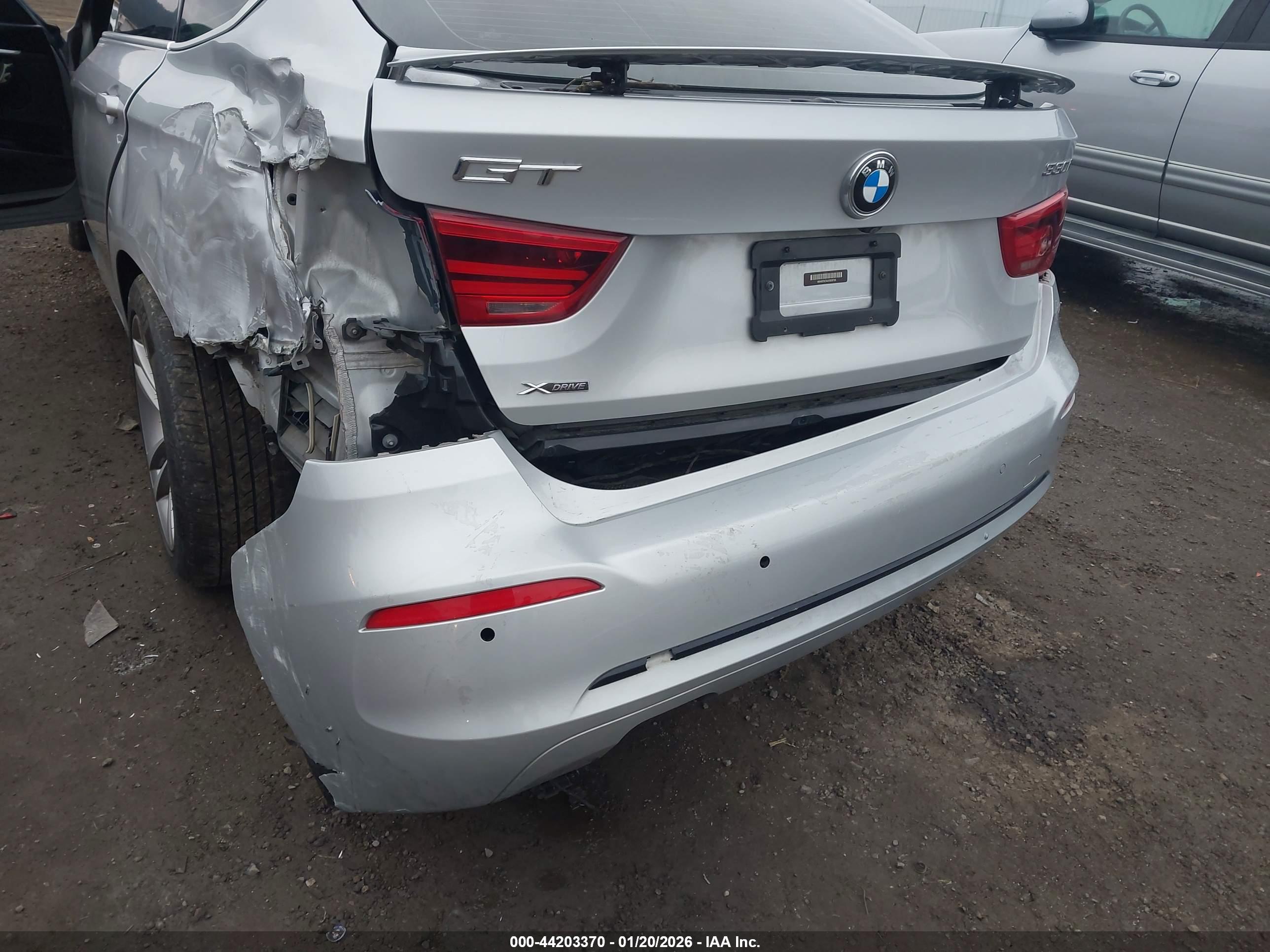 BMW 330I image 6