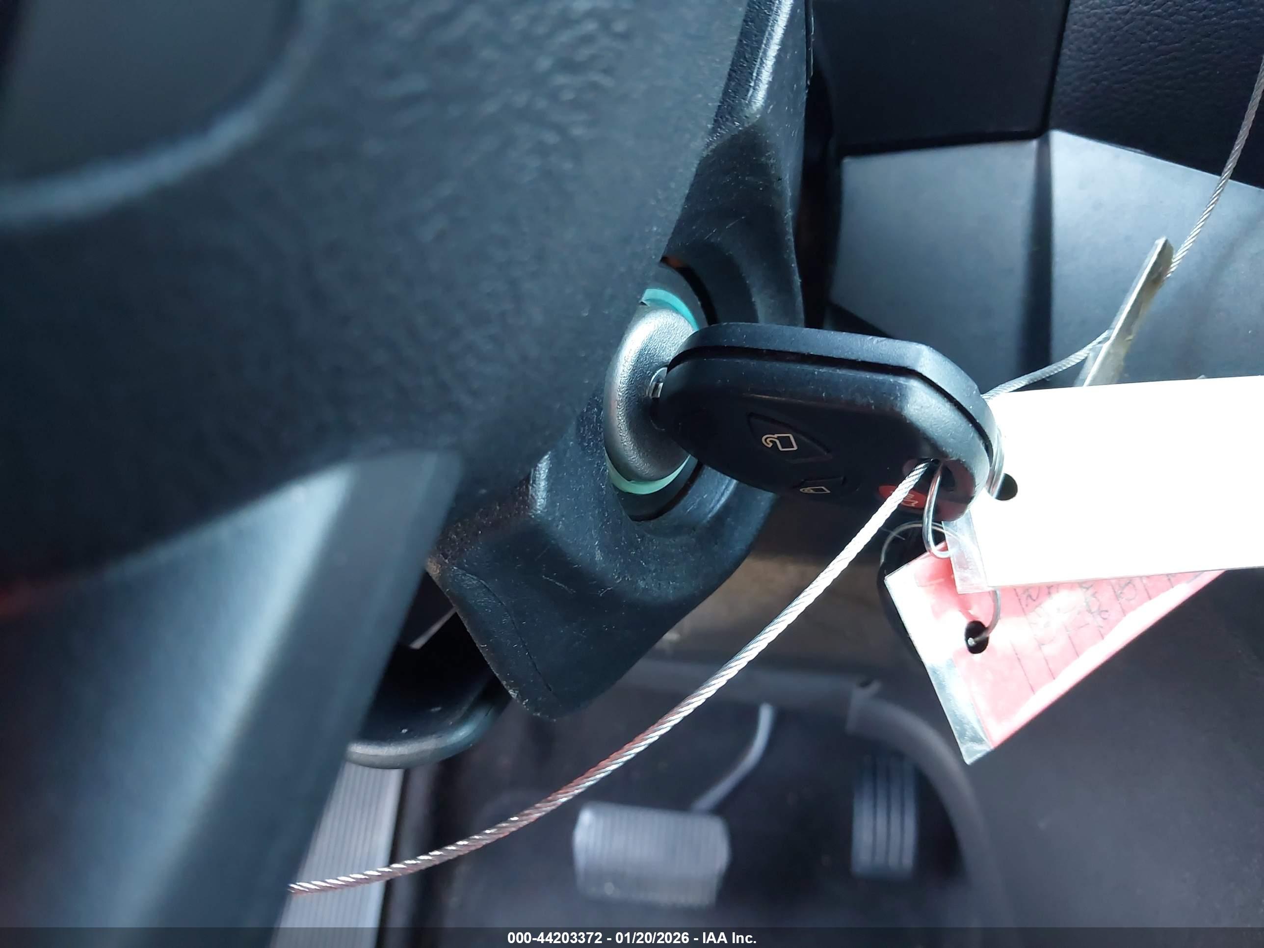 FORD ESCAPE image 11