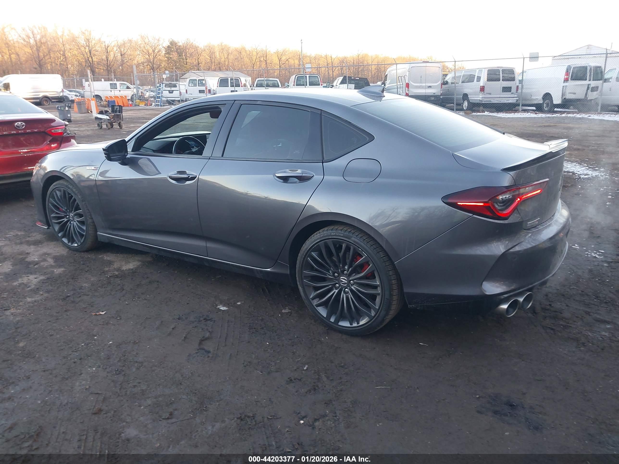 ACURA TLX image 3