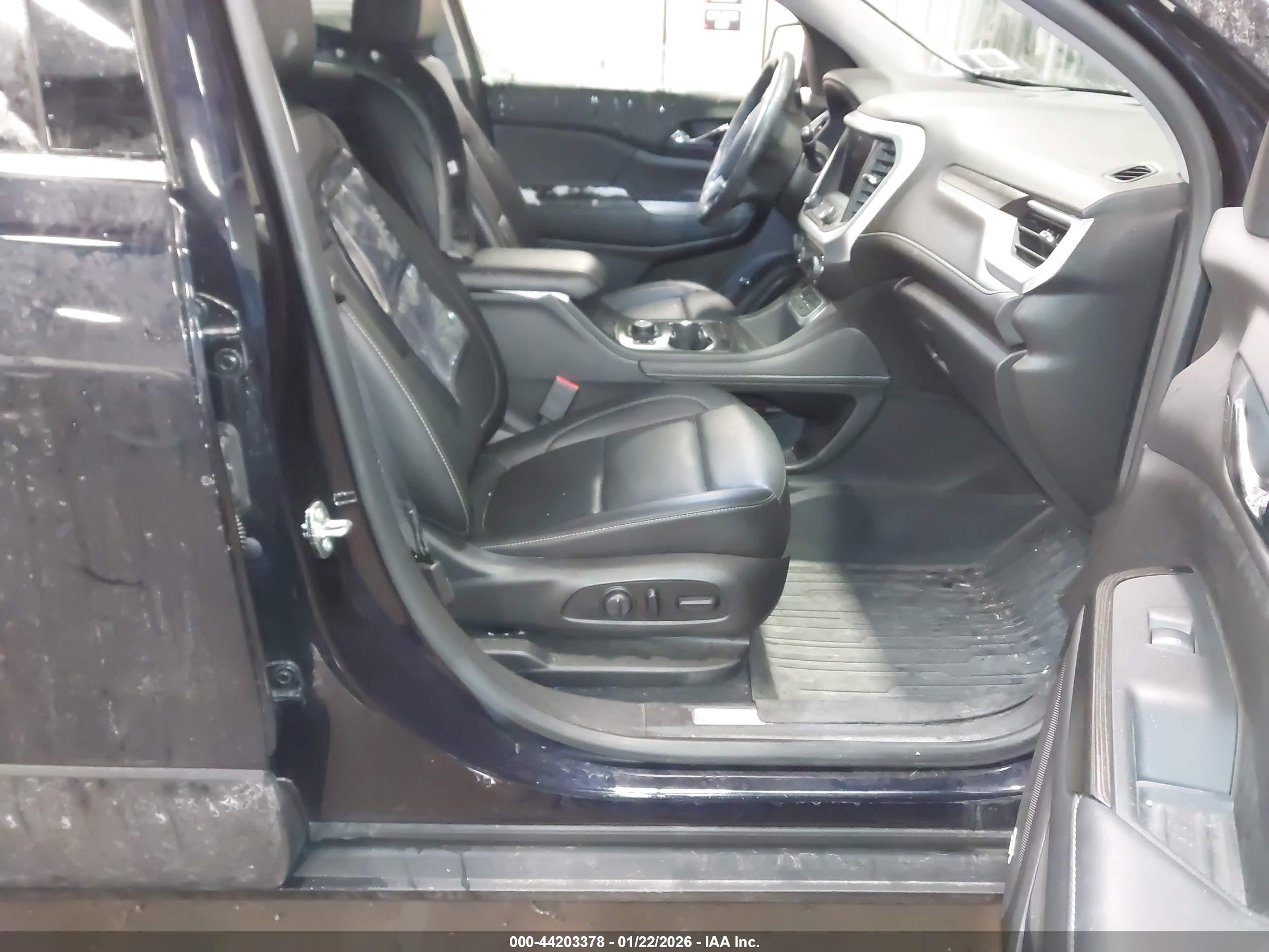 GMC ACADIA image 5