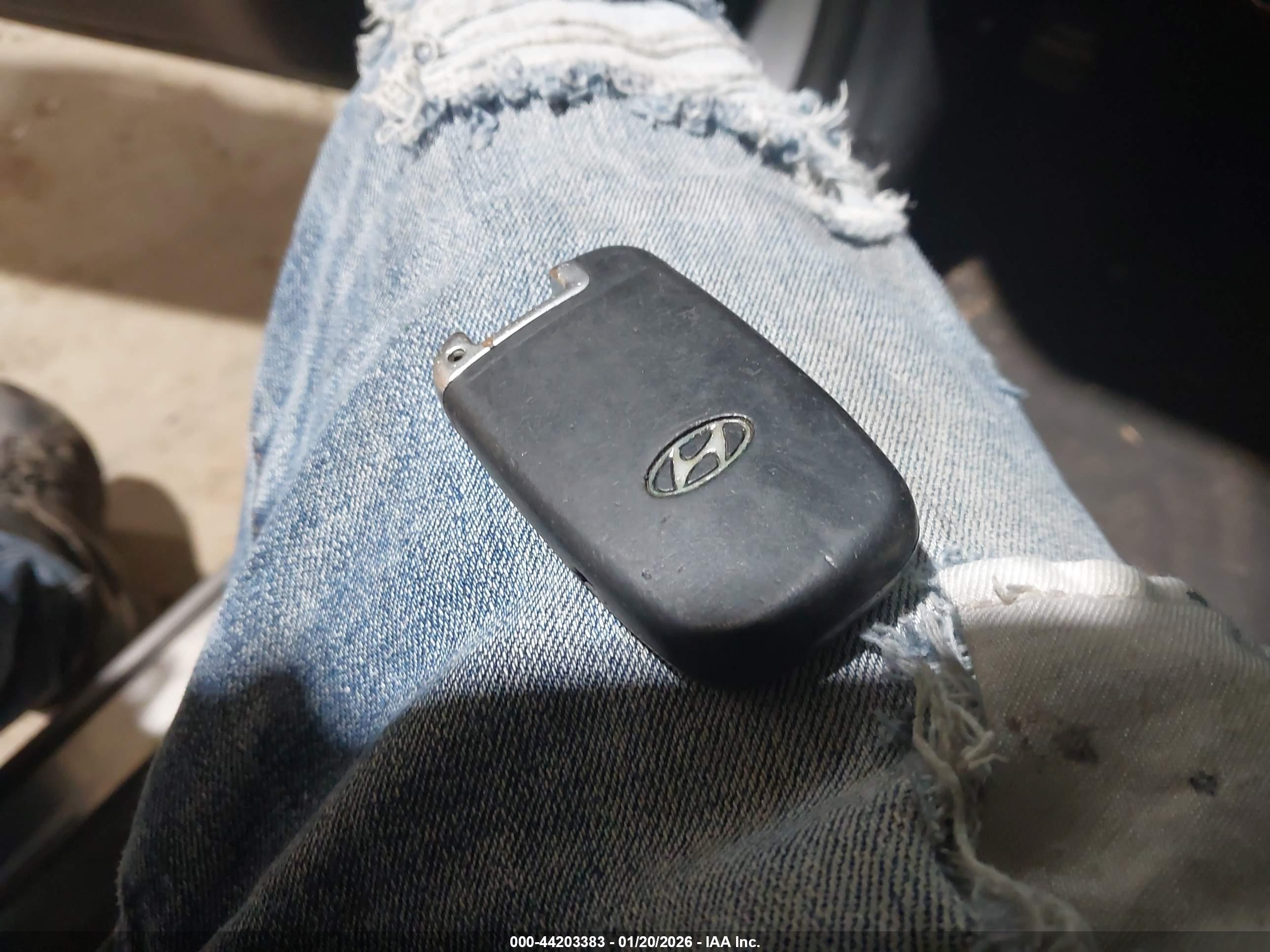 HYUNDAI SONATA image 11