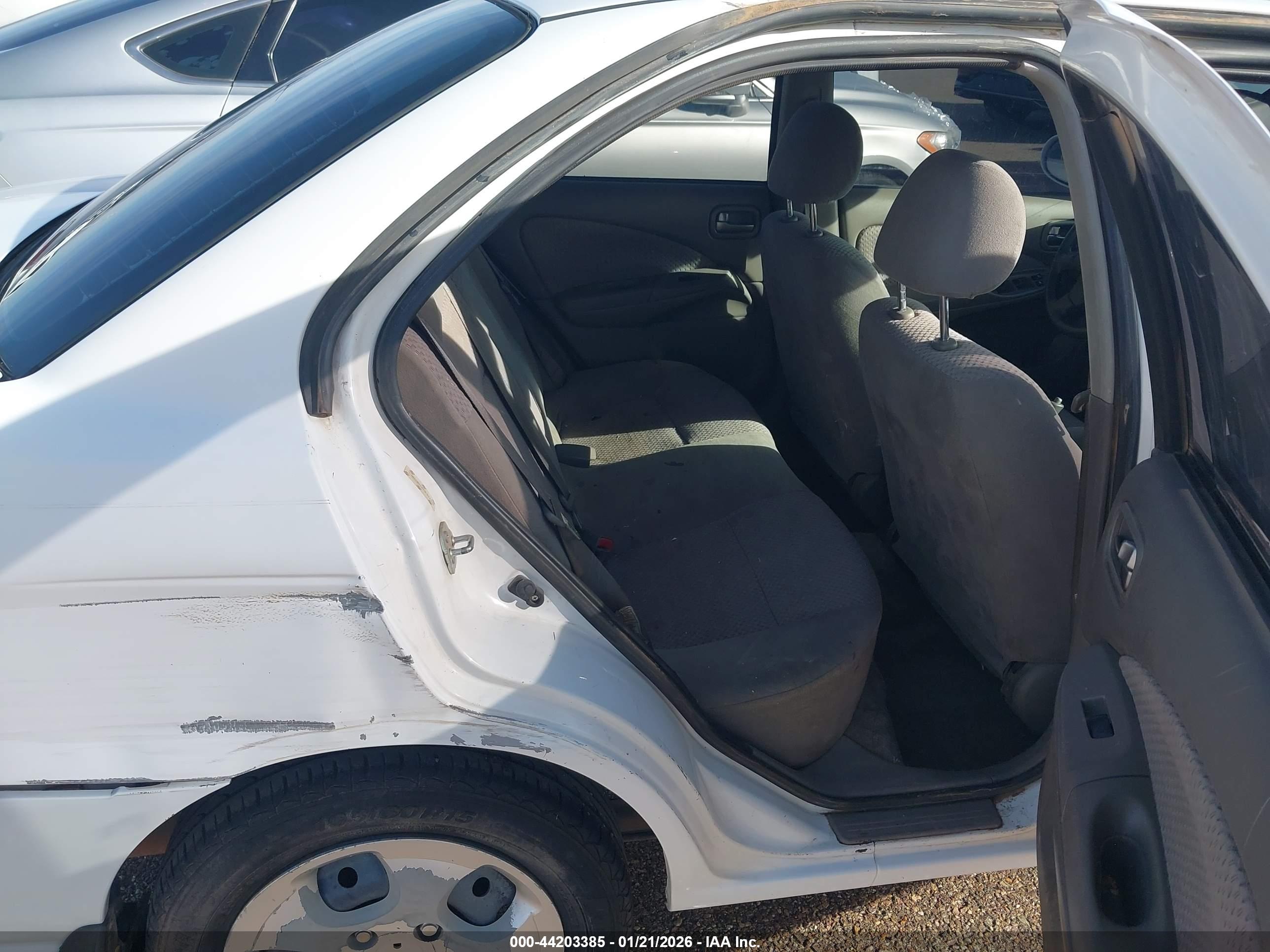 NISSAN SENTRA image 8