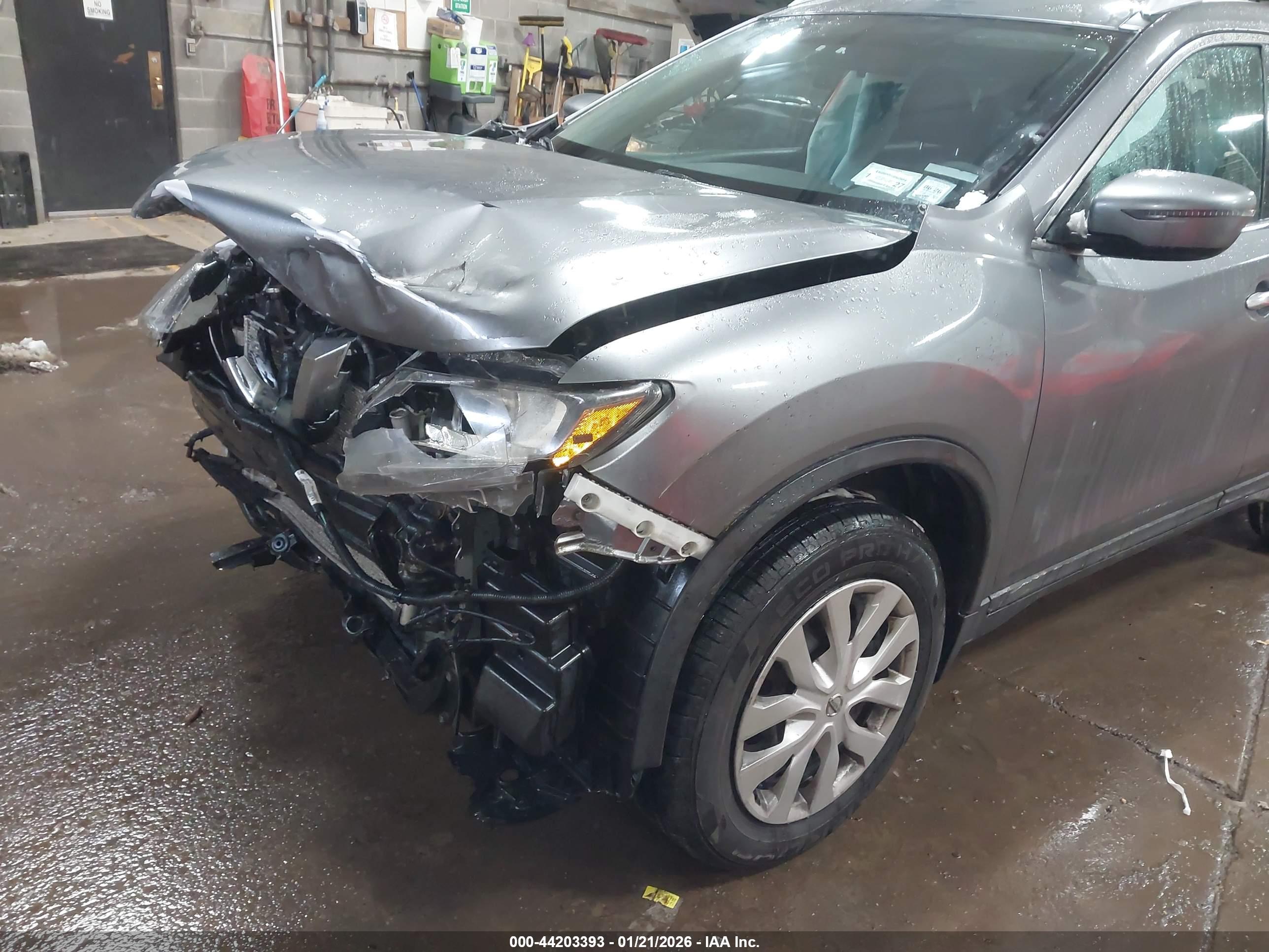 NISSAN ROGUE image 6