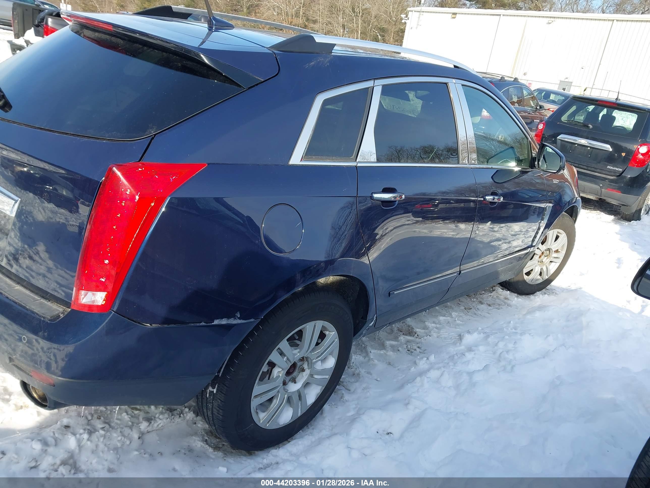 CADILLAC SRX image 4