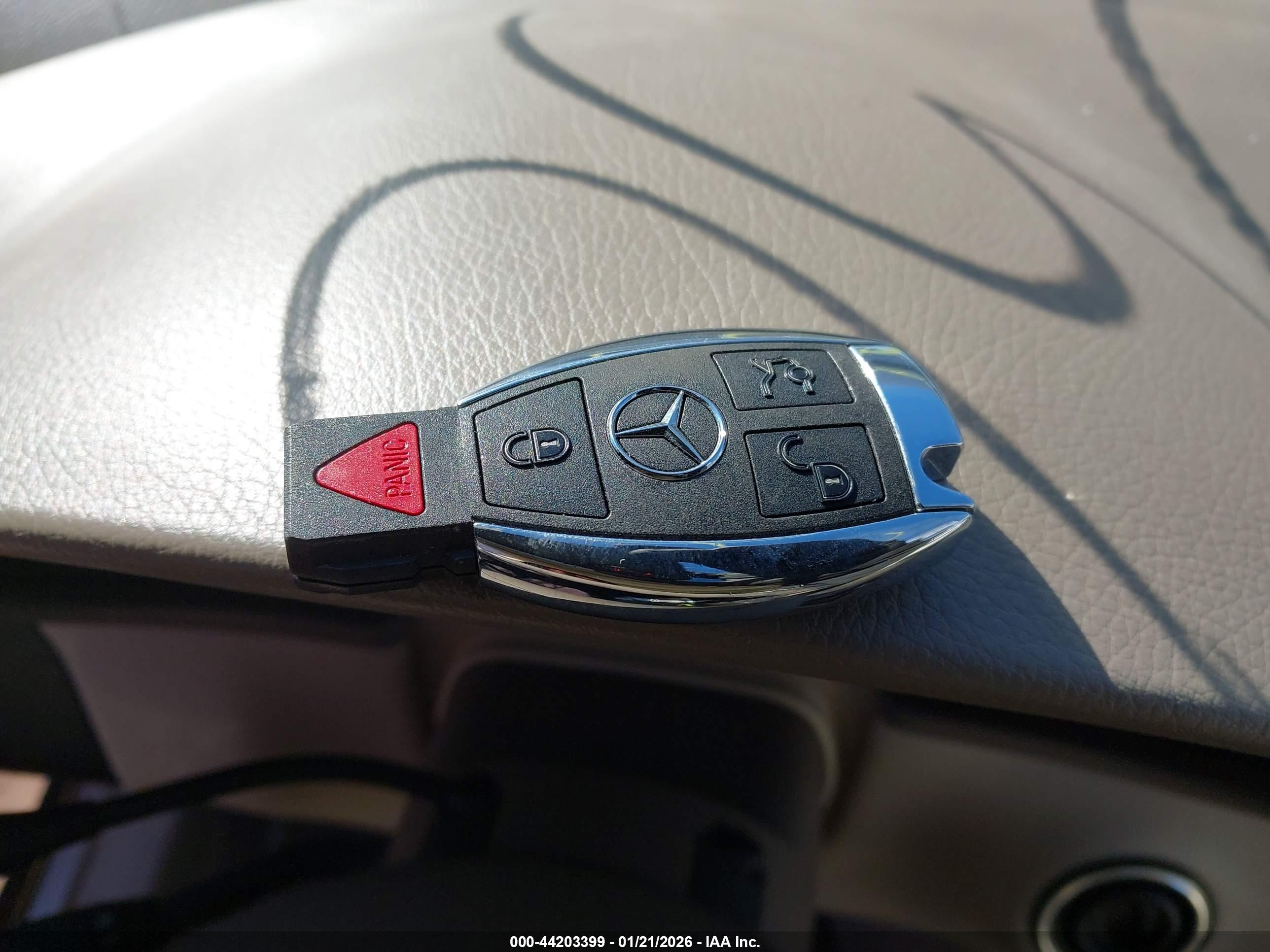 MERCEDES-BENZ C image 11