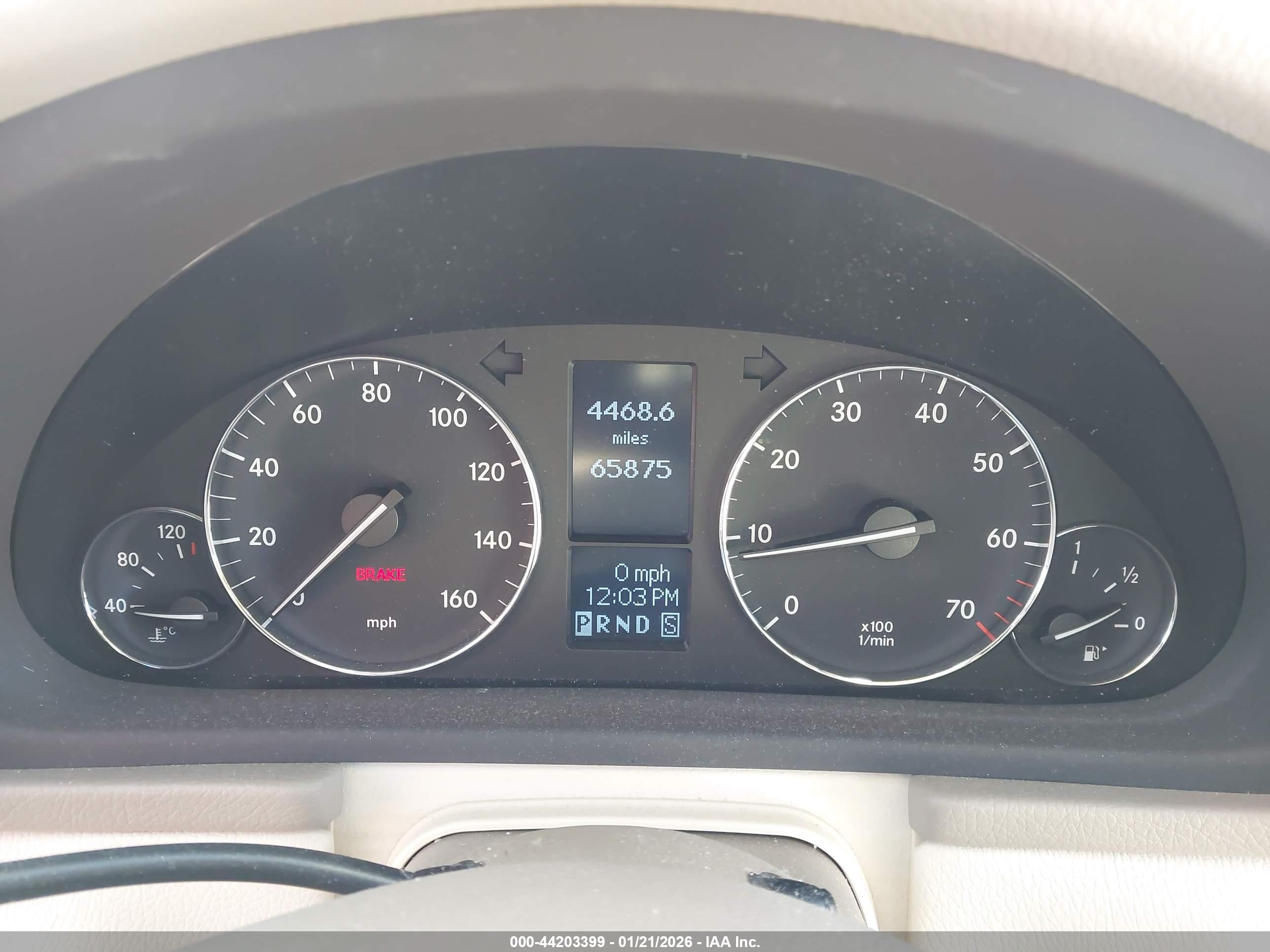 MERCEDES-BENZ C image 7