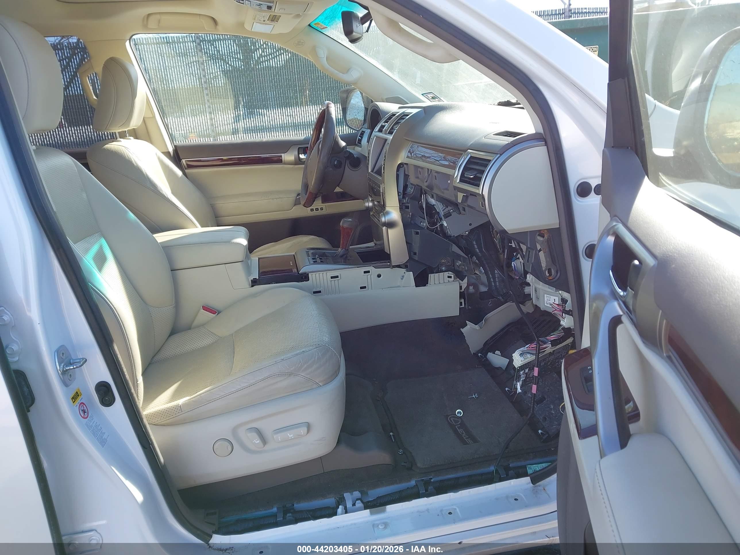 LEXUS GX image 5