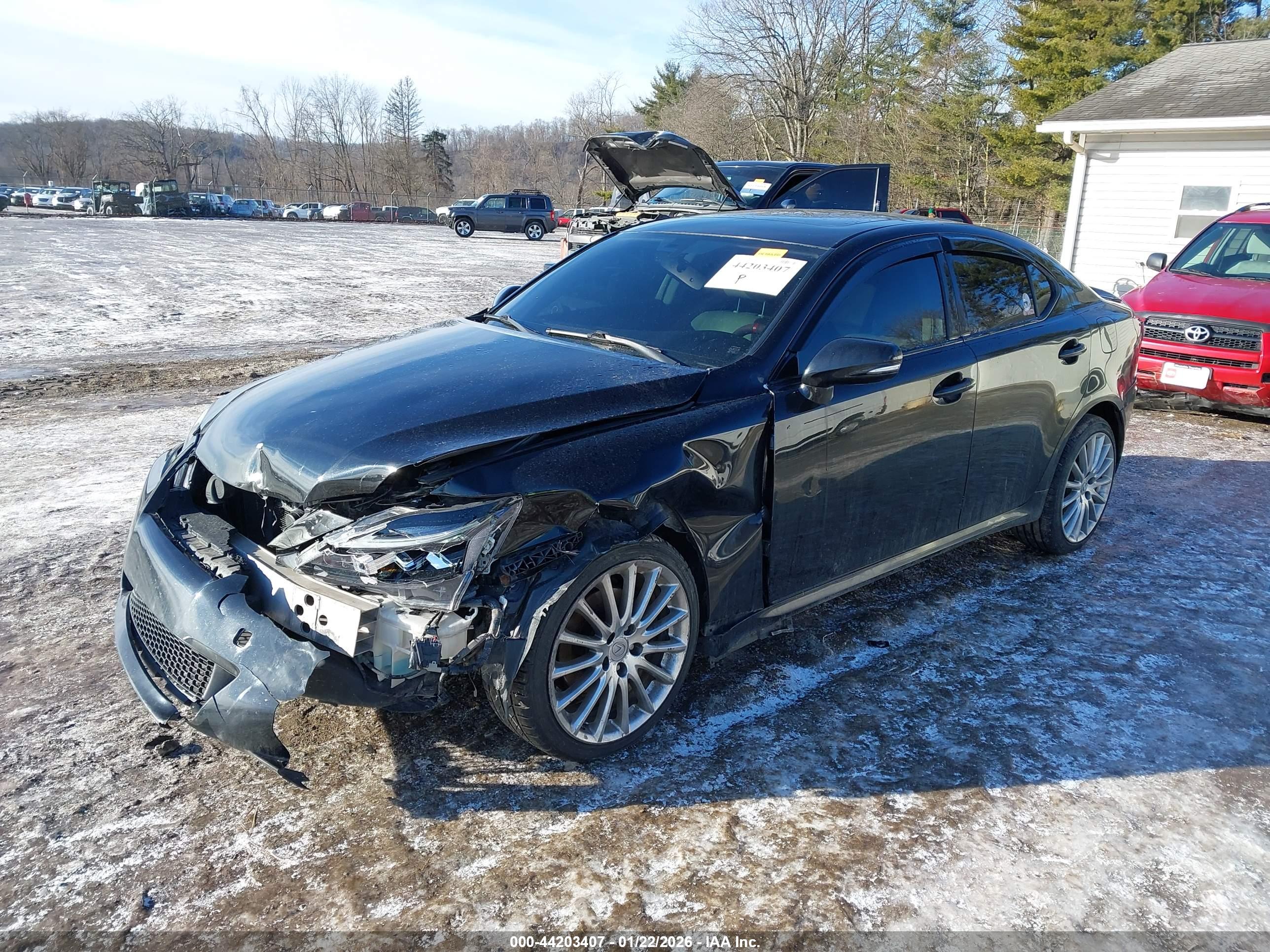 LEXUS IS image 2