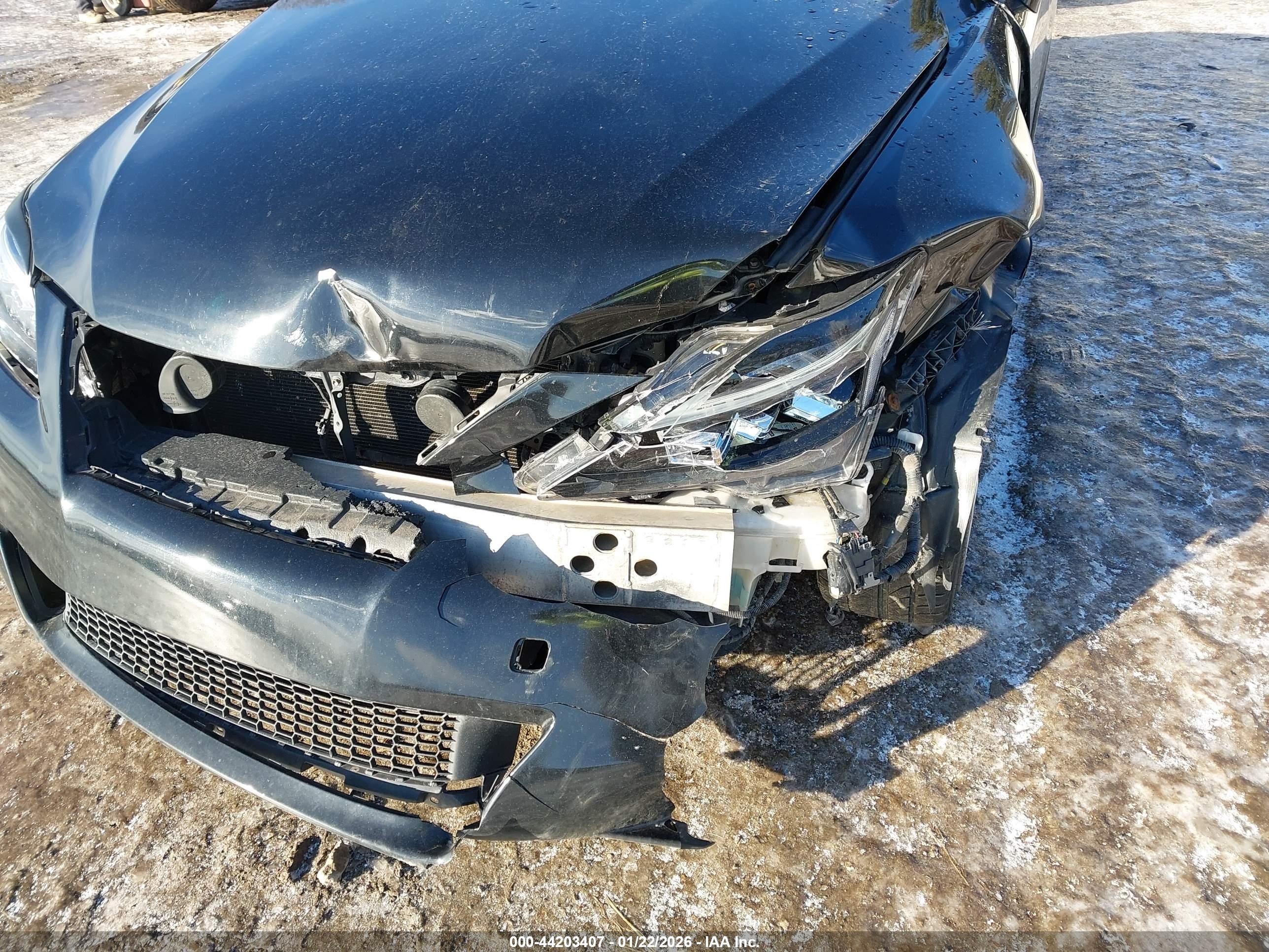 LEXUS IS image 6