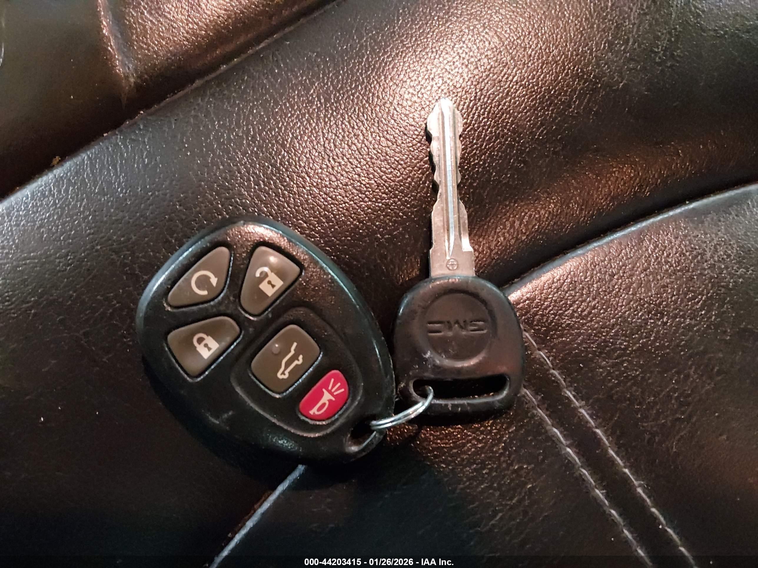 GMC ACADIA image 11