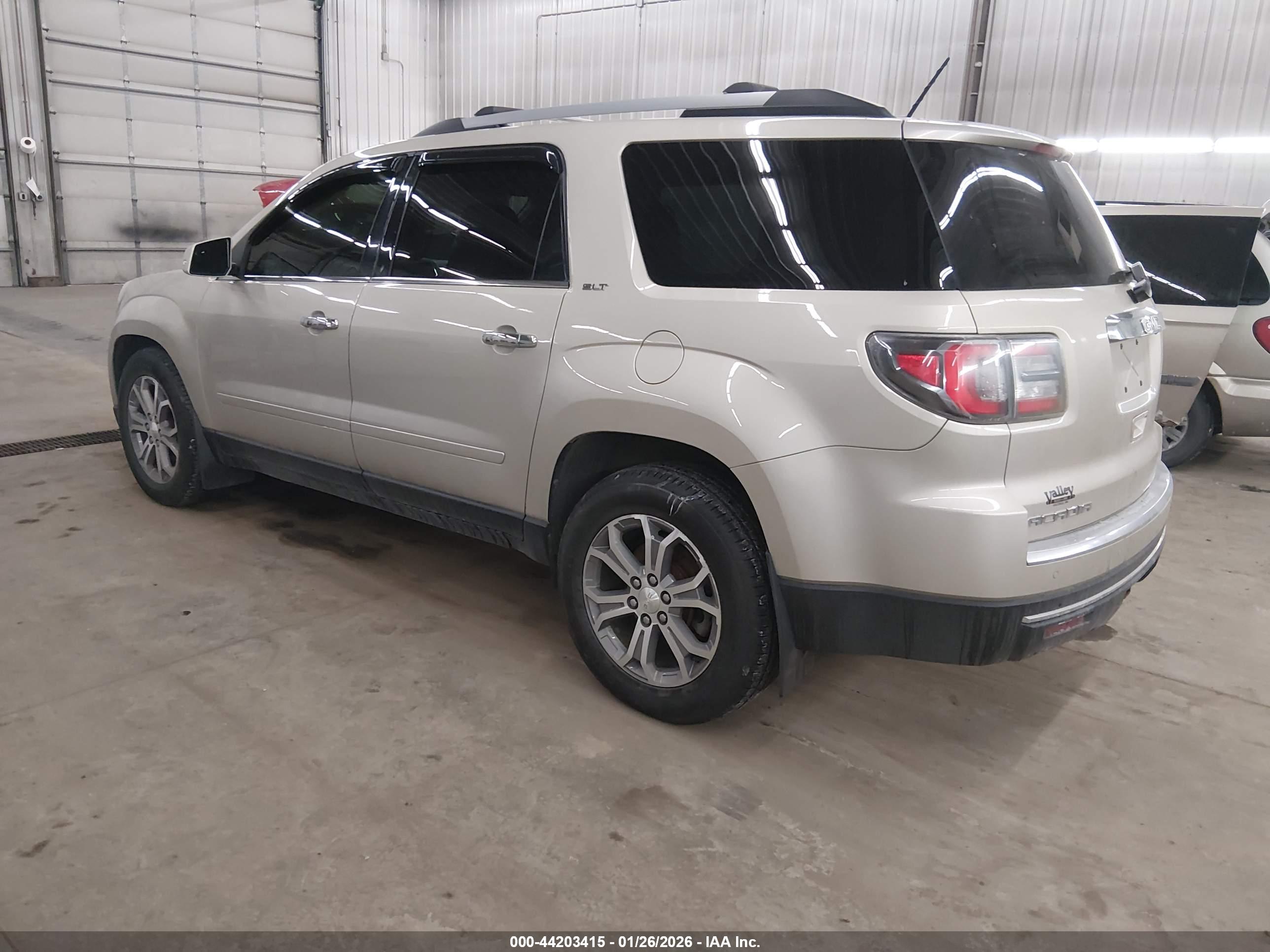 GMC ACADIA image 3