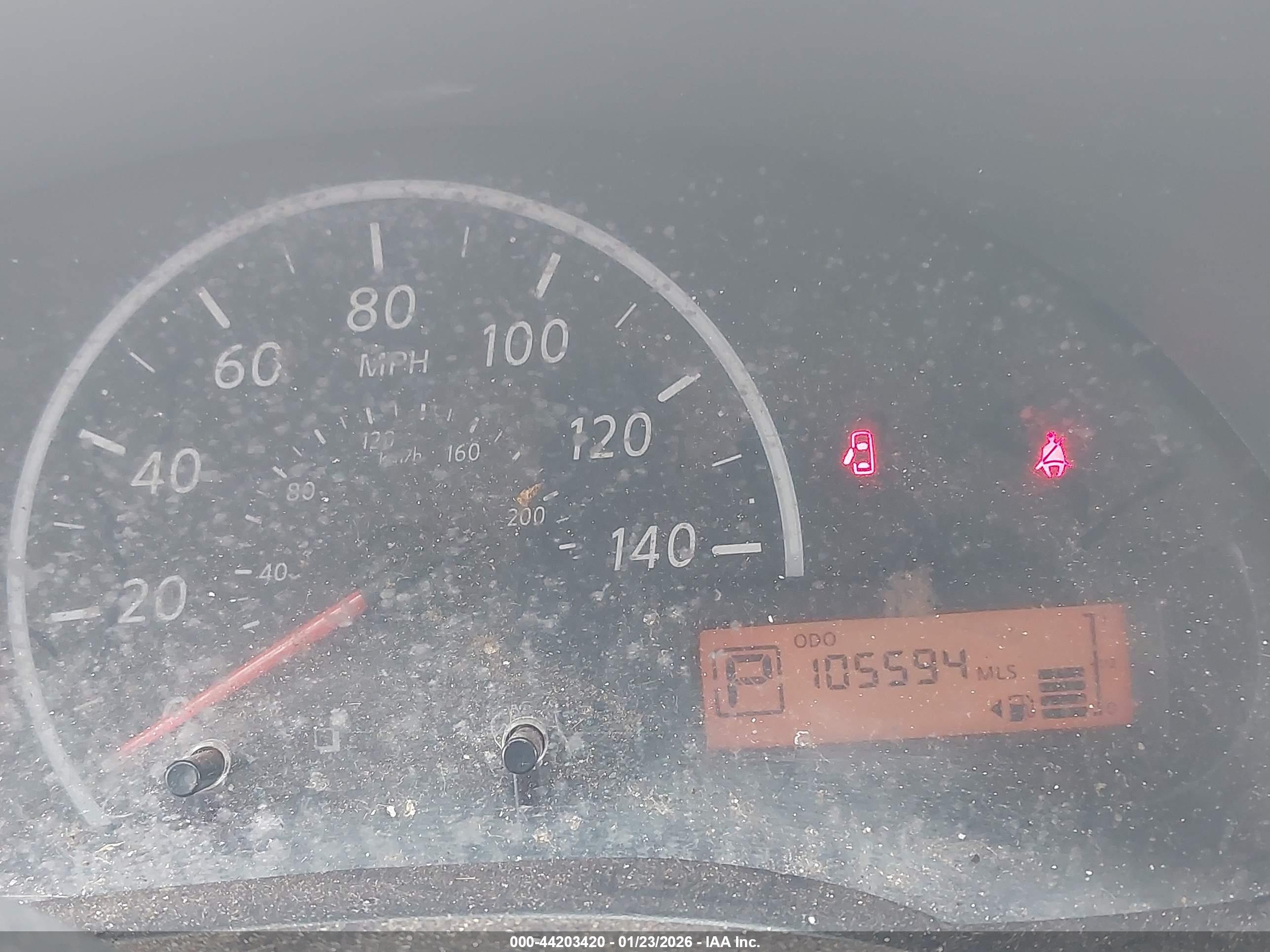 NISSAN VERSA image 7