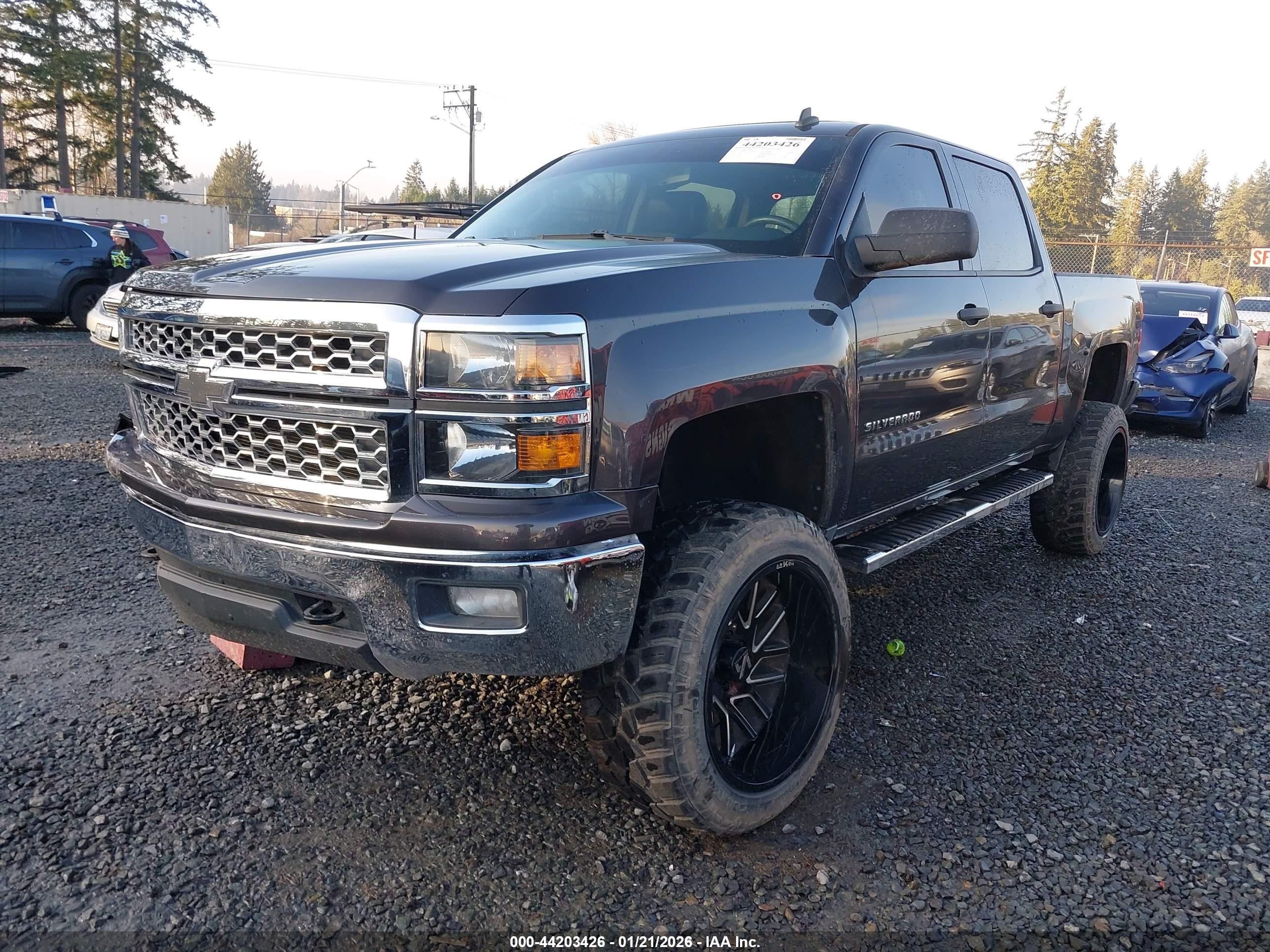 CHEVROLET SILVERADO image 2