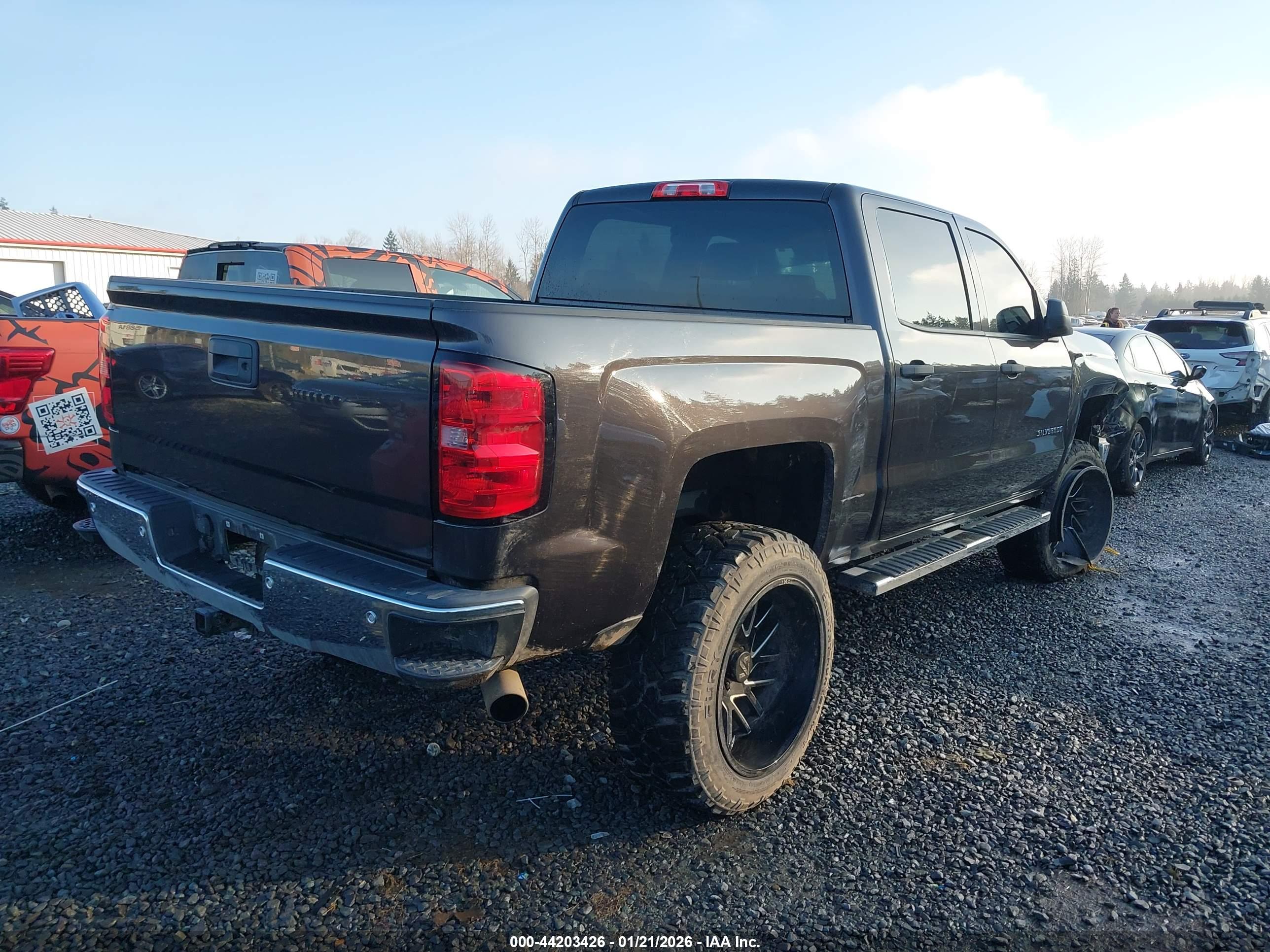 CHEVROLET SILVERADO image 4
