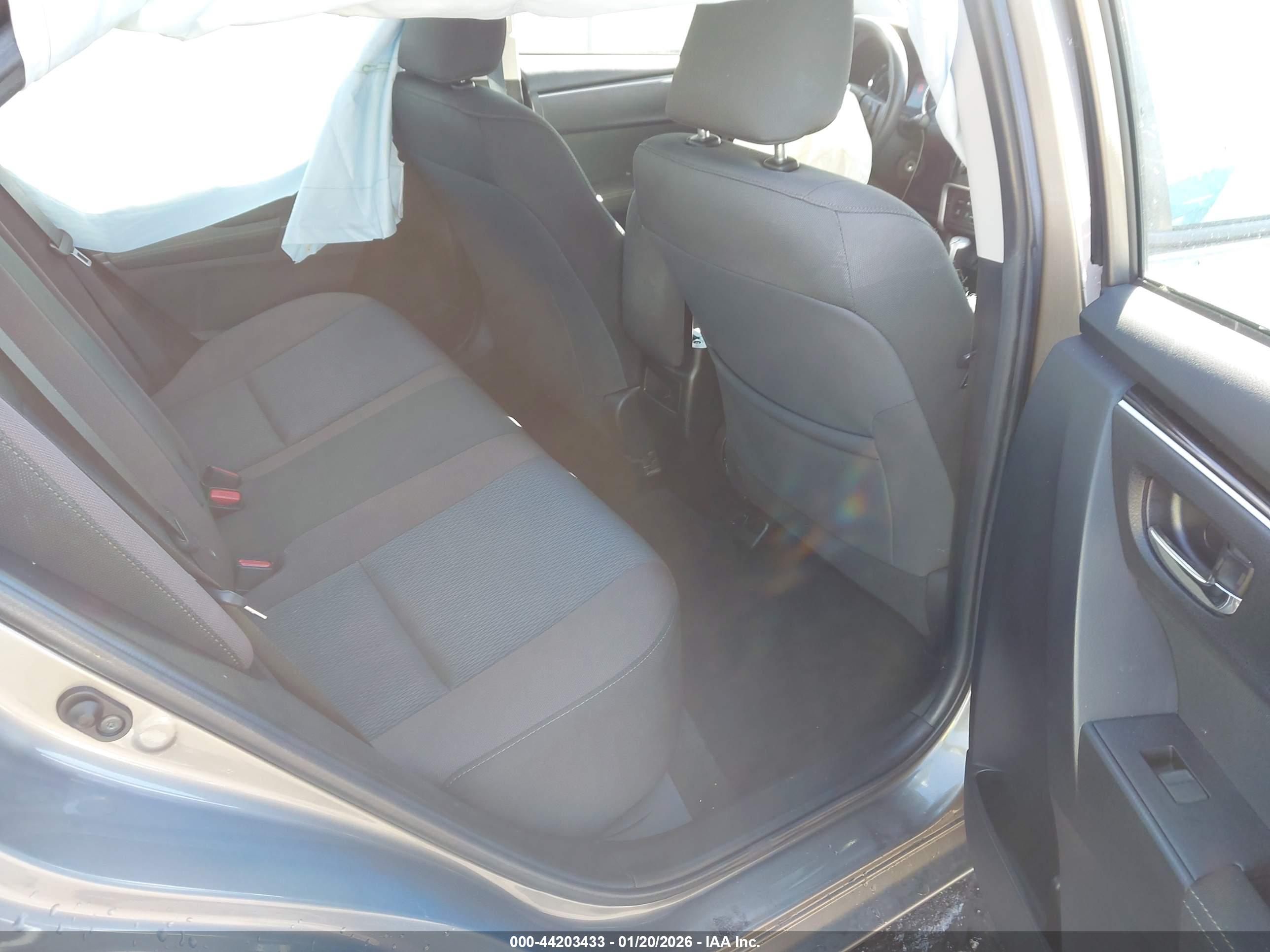 TOYOTA COROLLA image 8