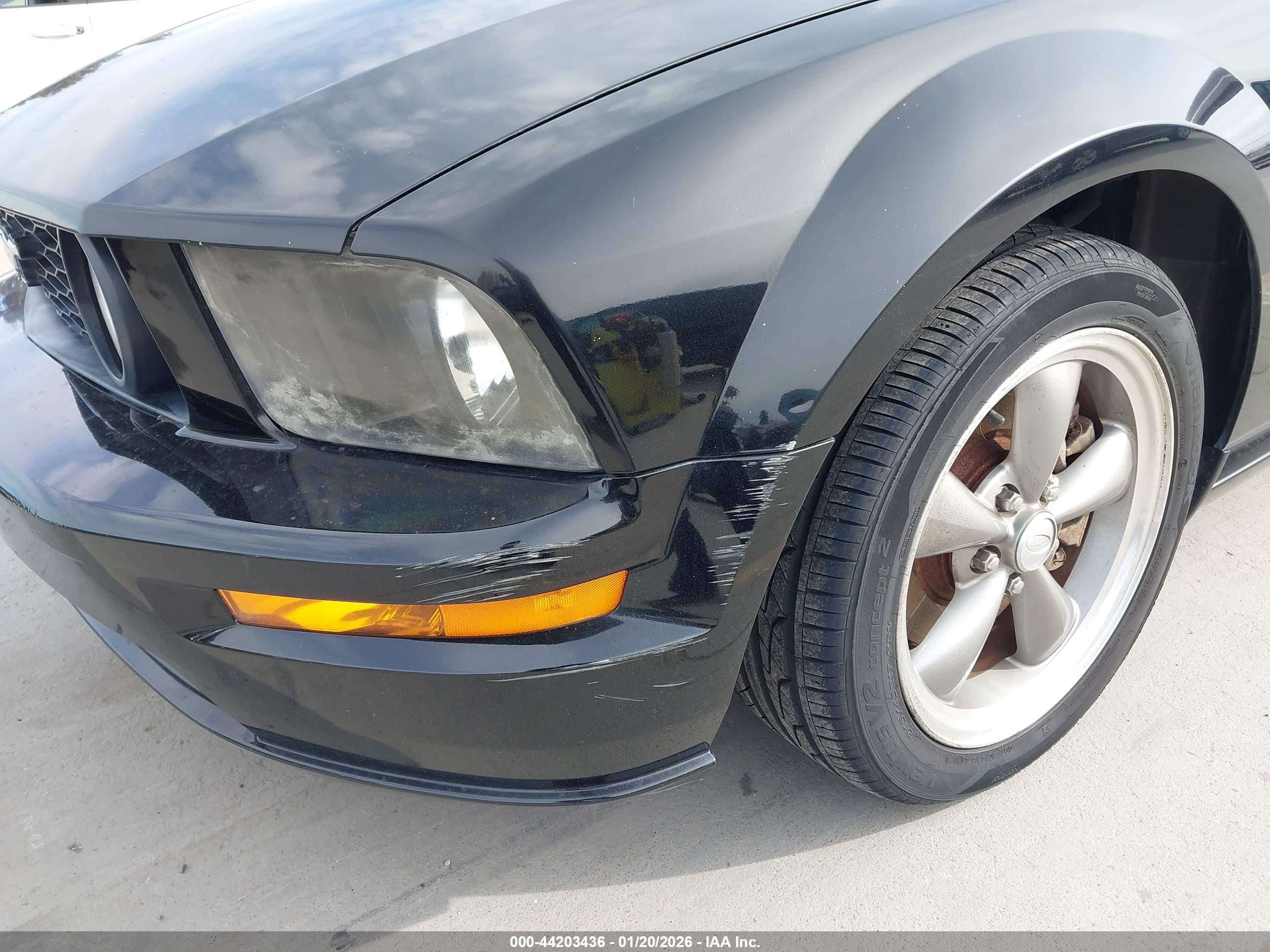 FORD MUSTANG image 6