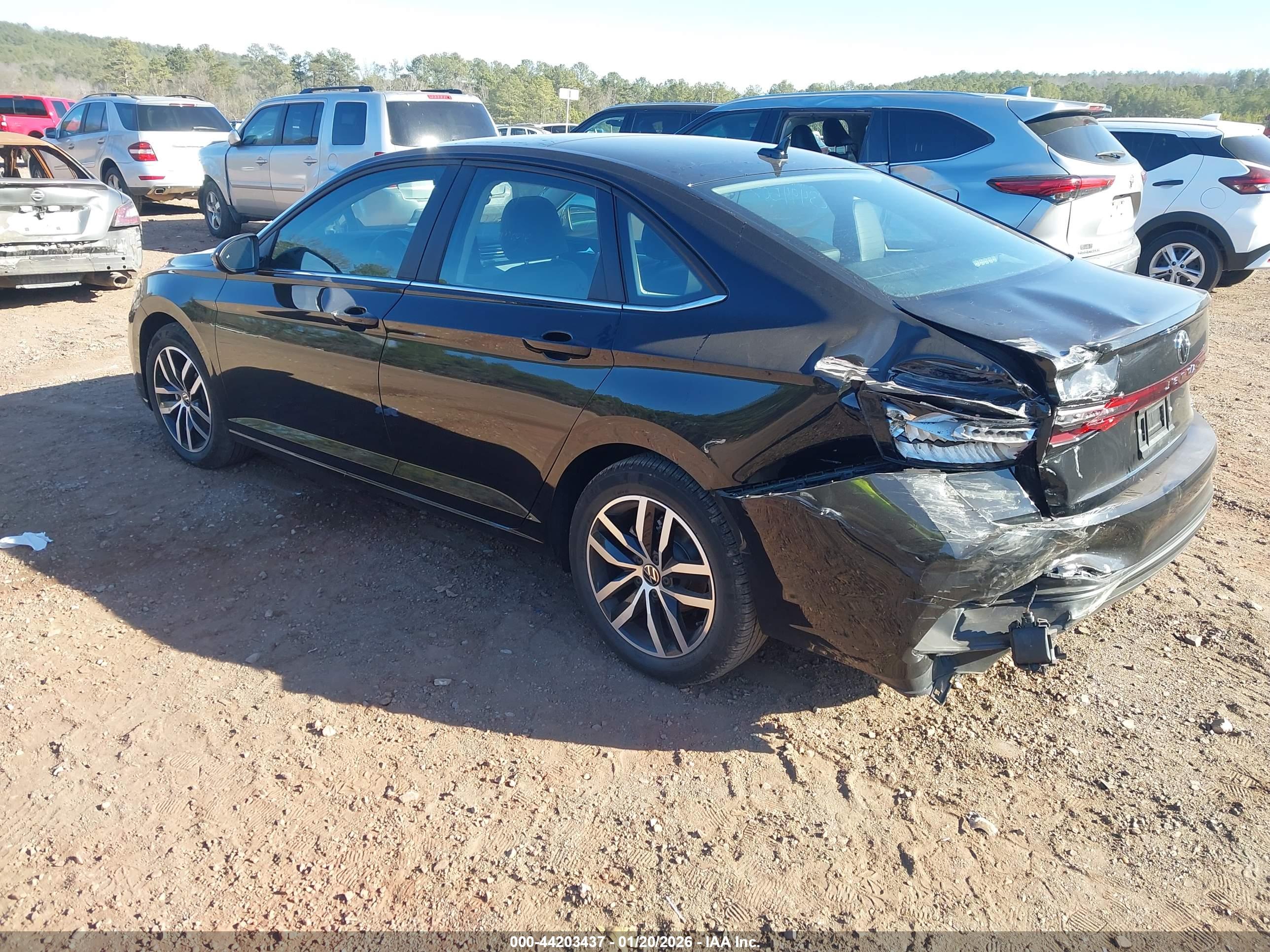 VOLKSWAGEN JETTA image 3